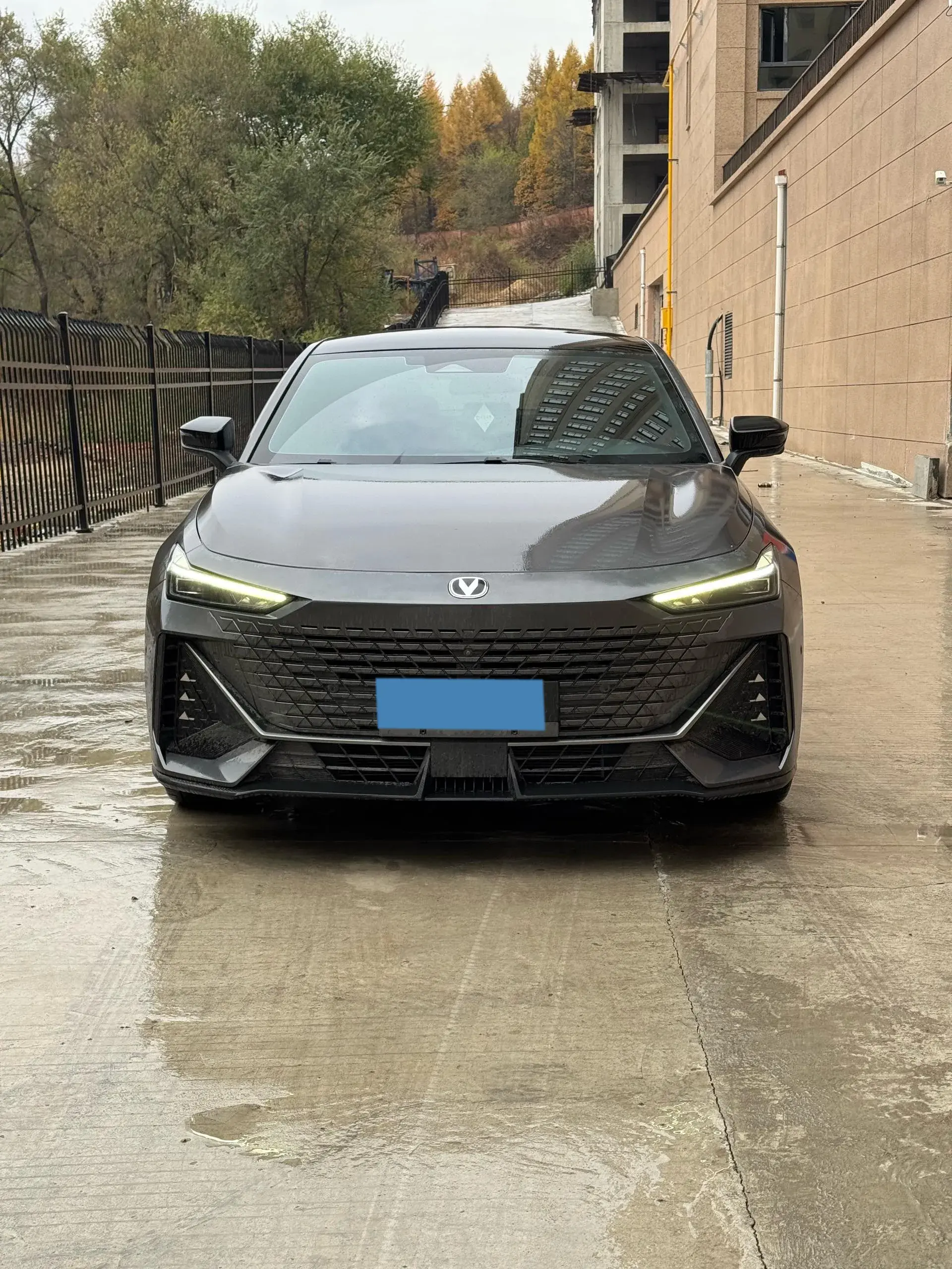 2022 CHANGAN UNI-V thumbnail 2