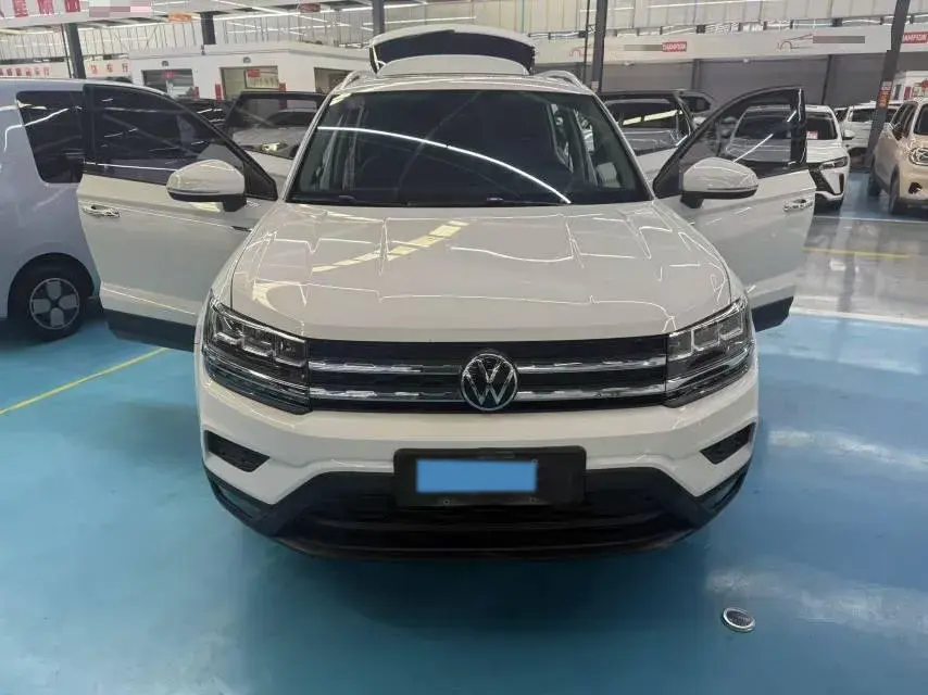 2021 VOLKSWAGEN THARU thumbnail 2