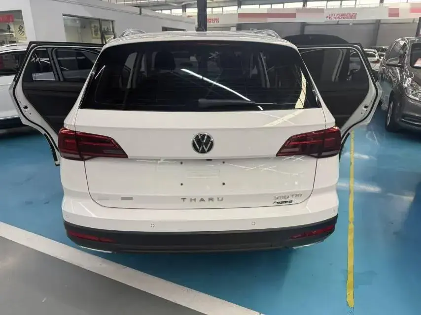 2021 VOLKSWAGEN THARU thumbnail 3