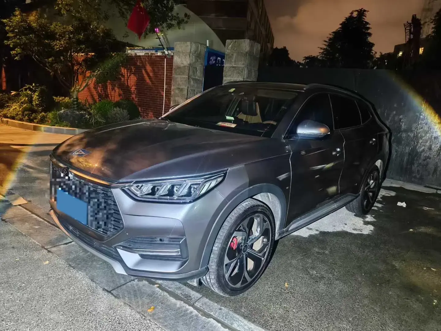 2020 BYD SONG view 1