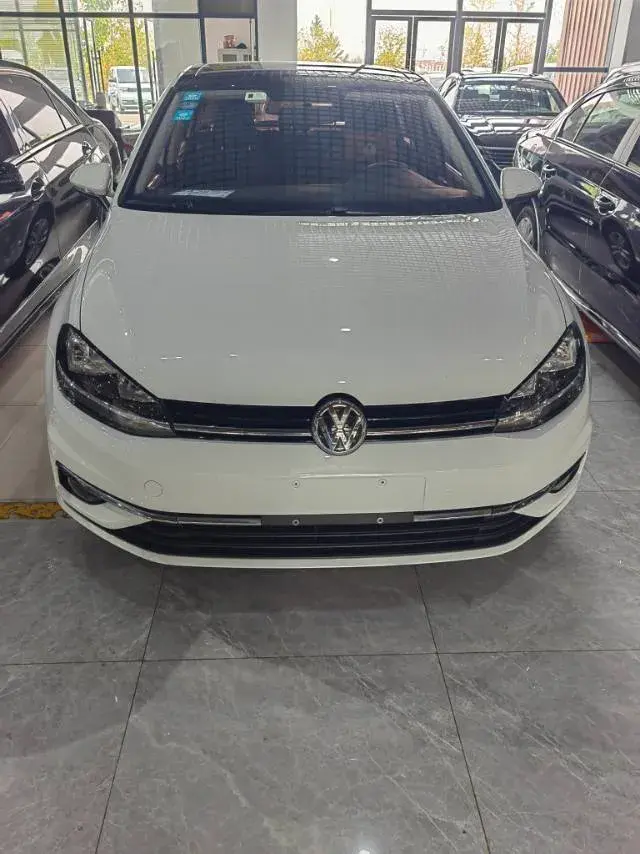 2018 VOLKSWAGEN GOLF thumbnail 2