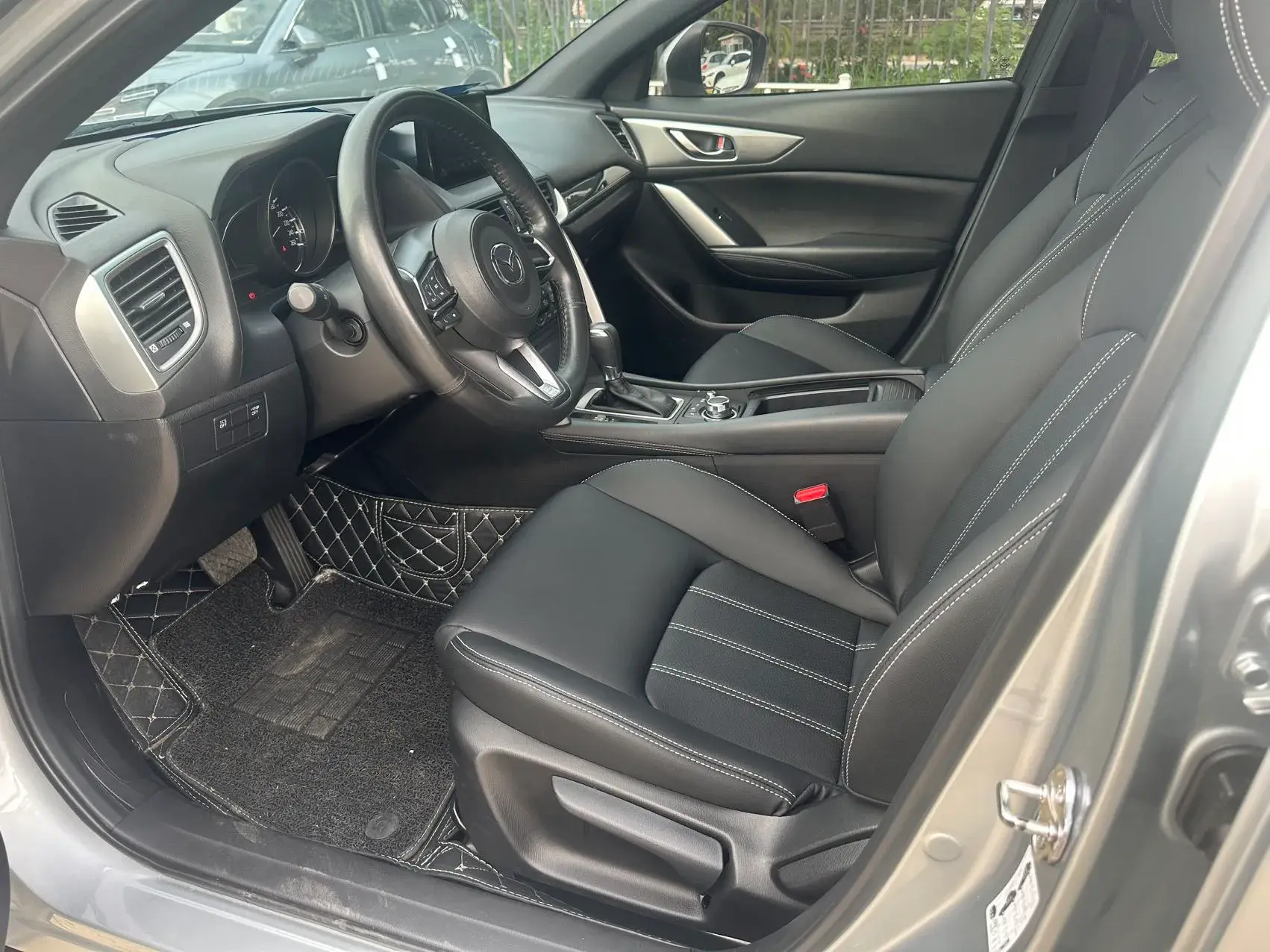 2018 MAZDA CX-4 thumbnail 4