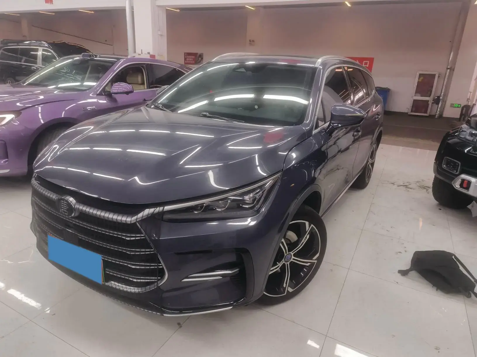 2021 BYD TANG view 1