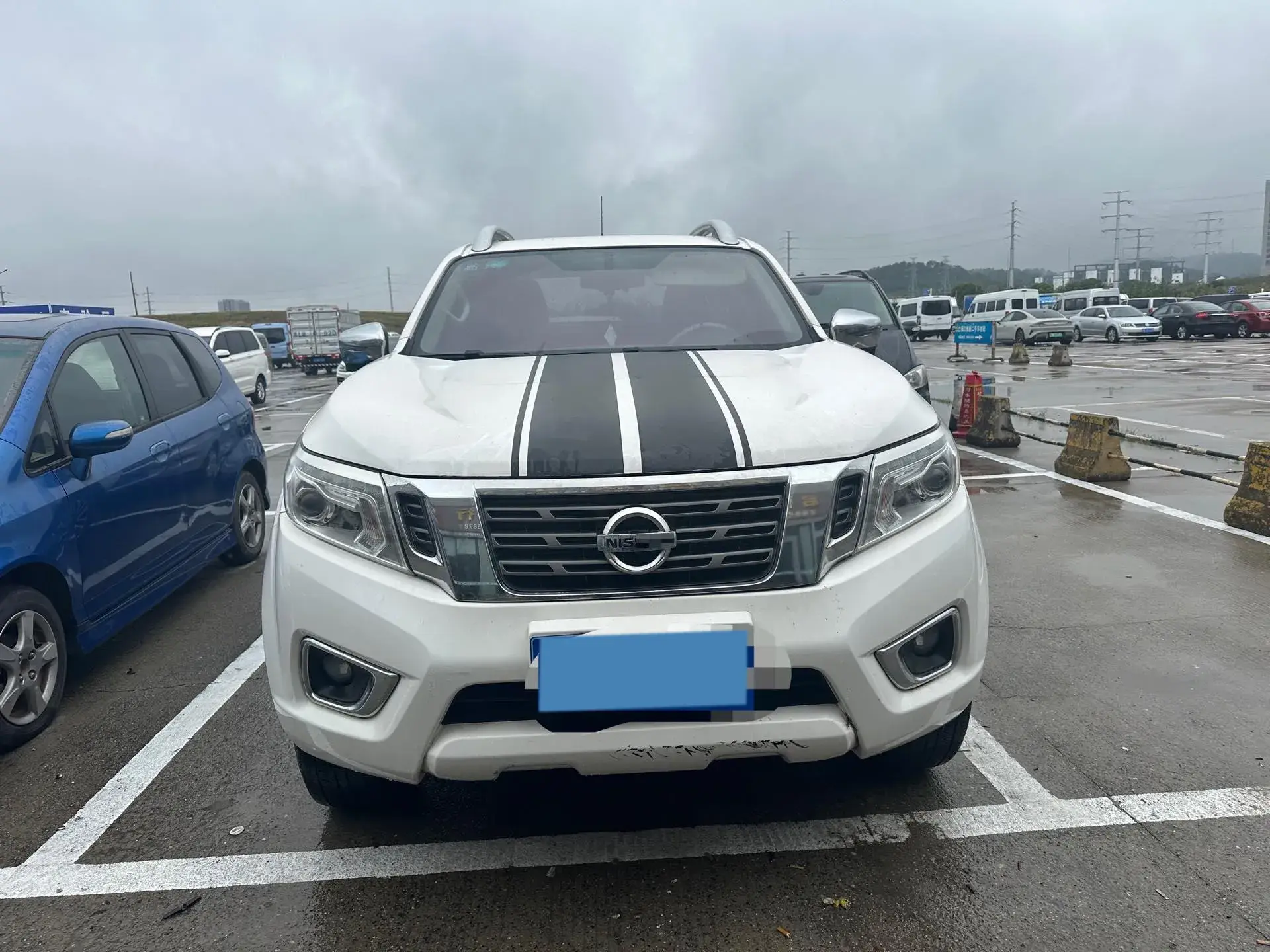 2021 NISSAN NAVARA thumbnail 2