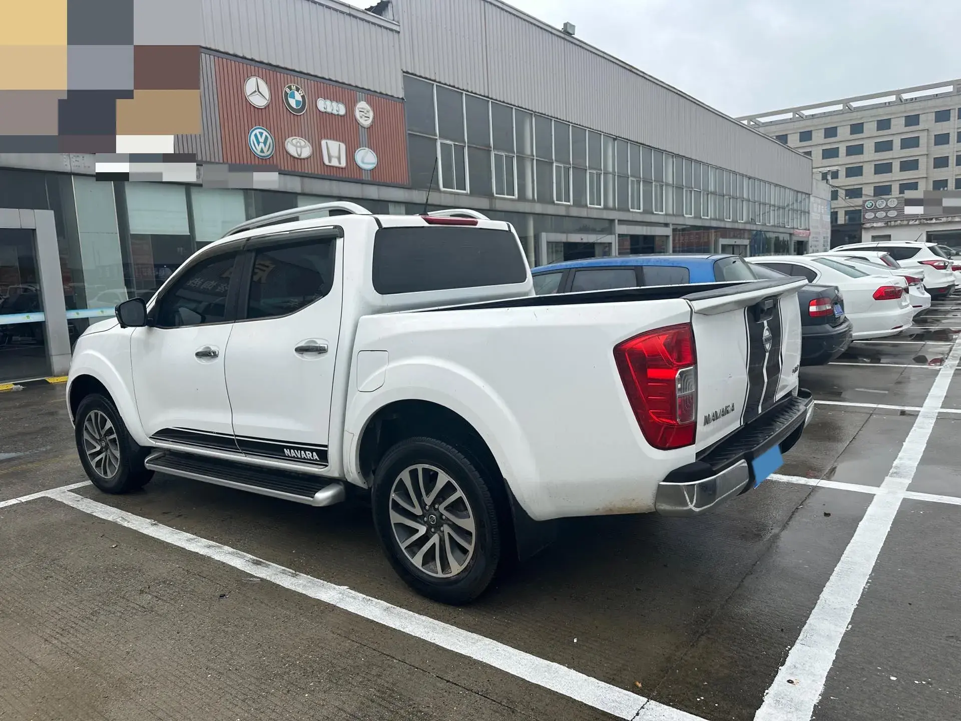 2021 NISSAN NAVARA thumbnail 3