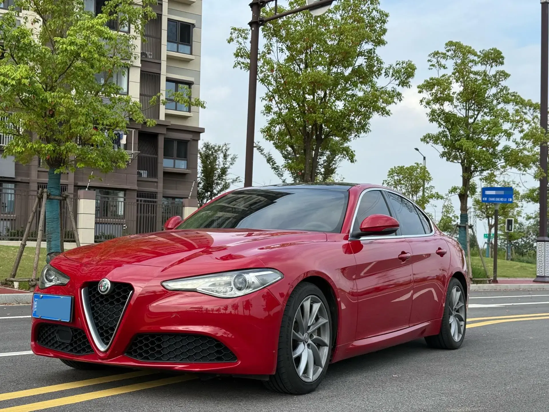 2017 ALFA ROMEO view 1