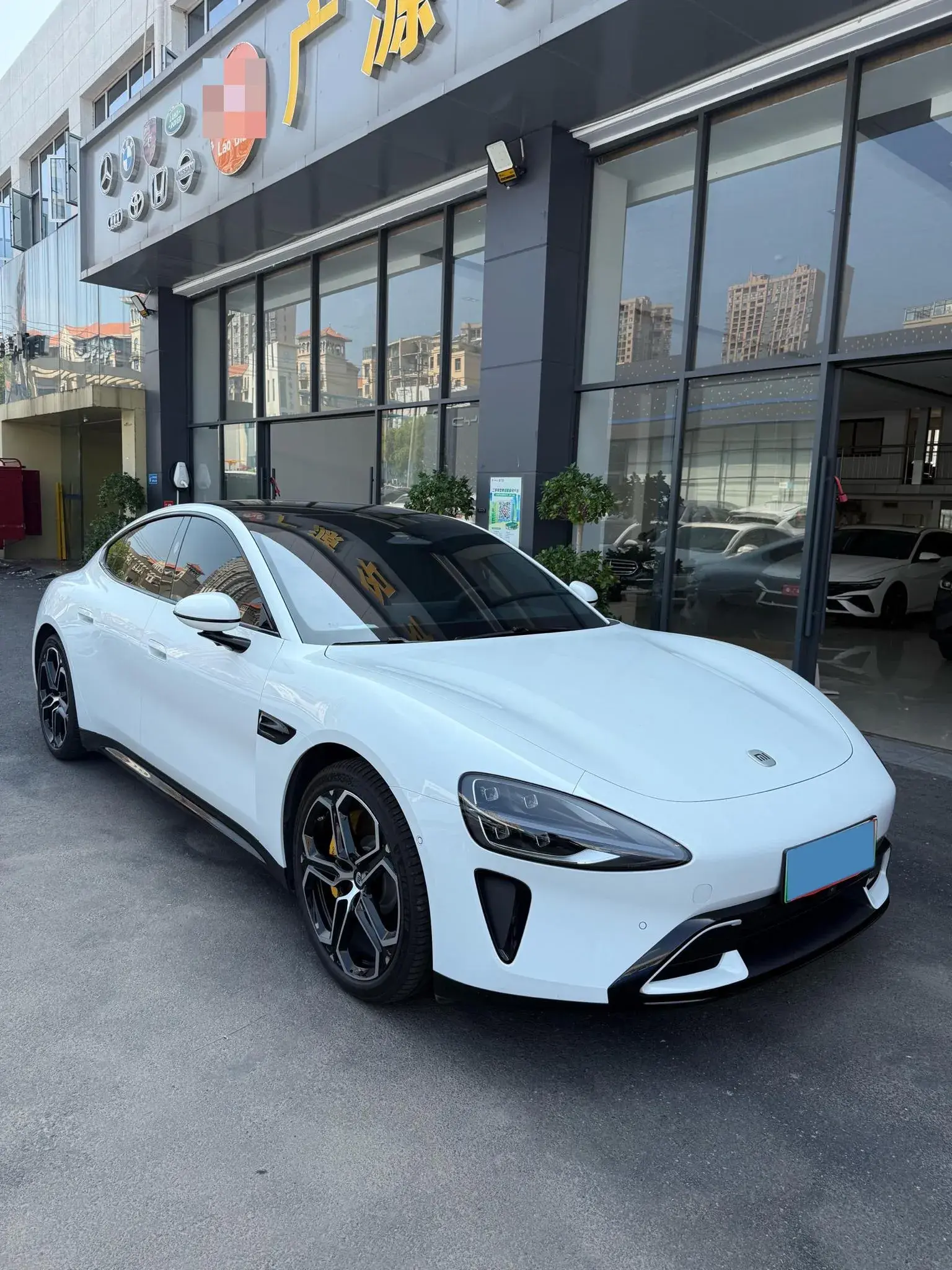 2024 MI SU7 thumbnail 3