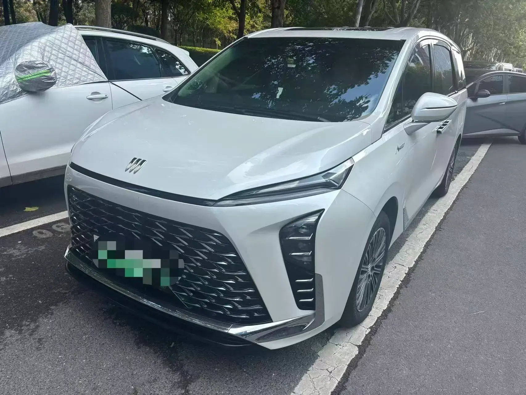 2024 BUICK GL8 view 1