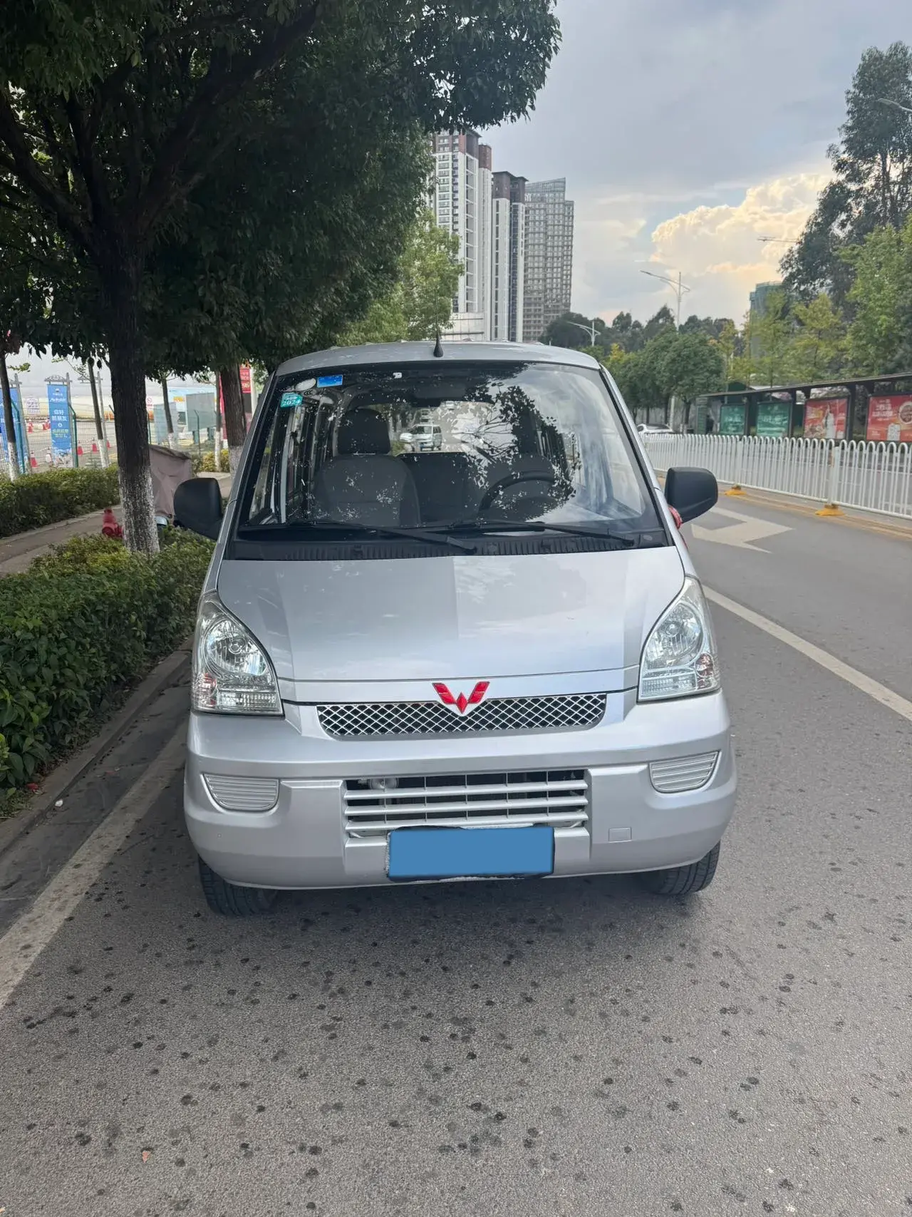 2017 WULING RONGGUANG thumbnail 3