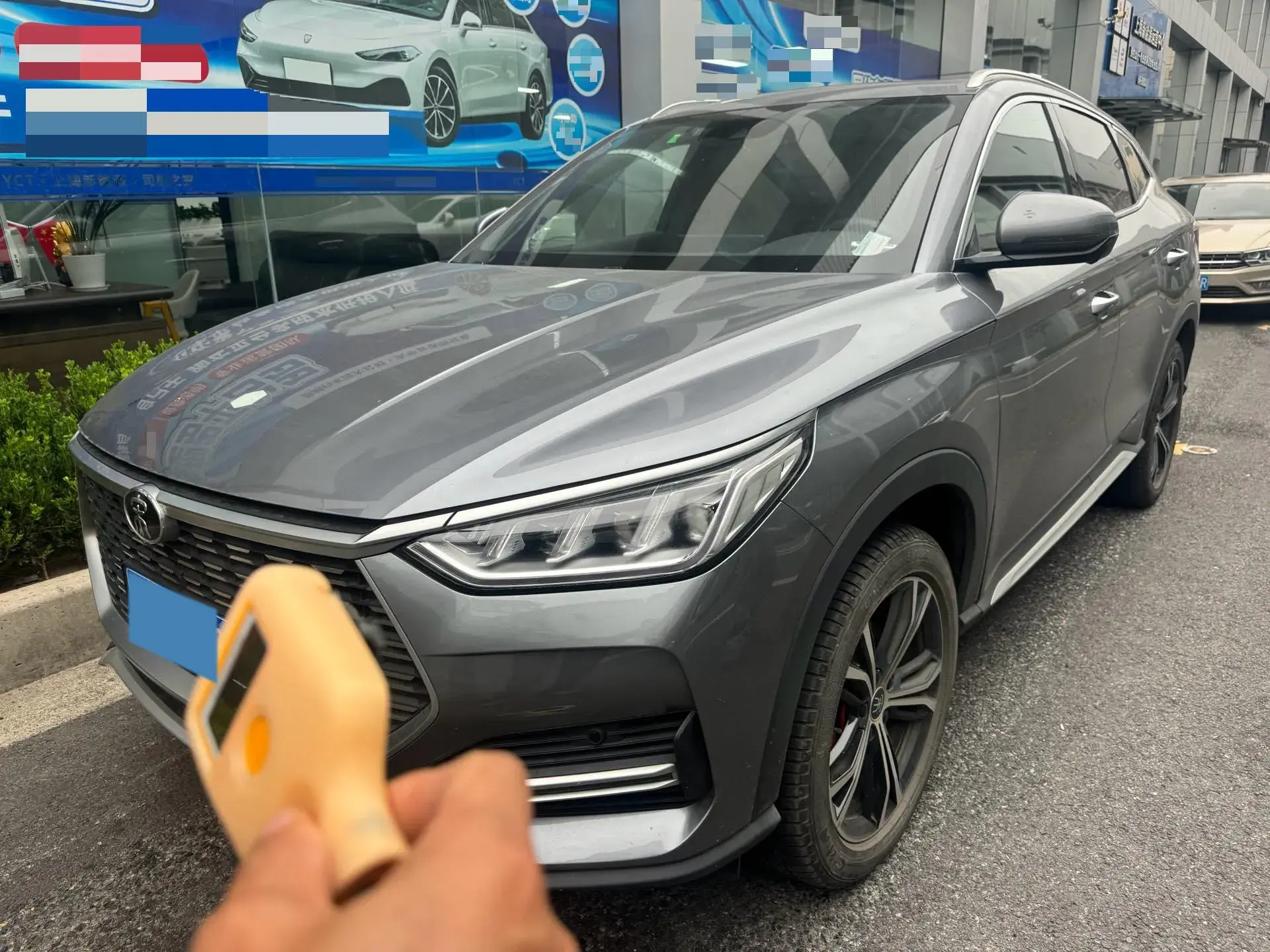 2020 BYD SONG view 1