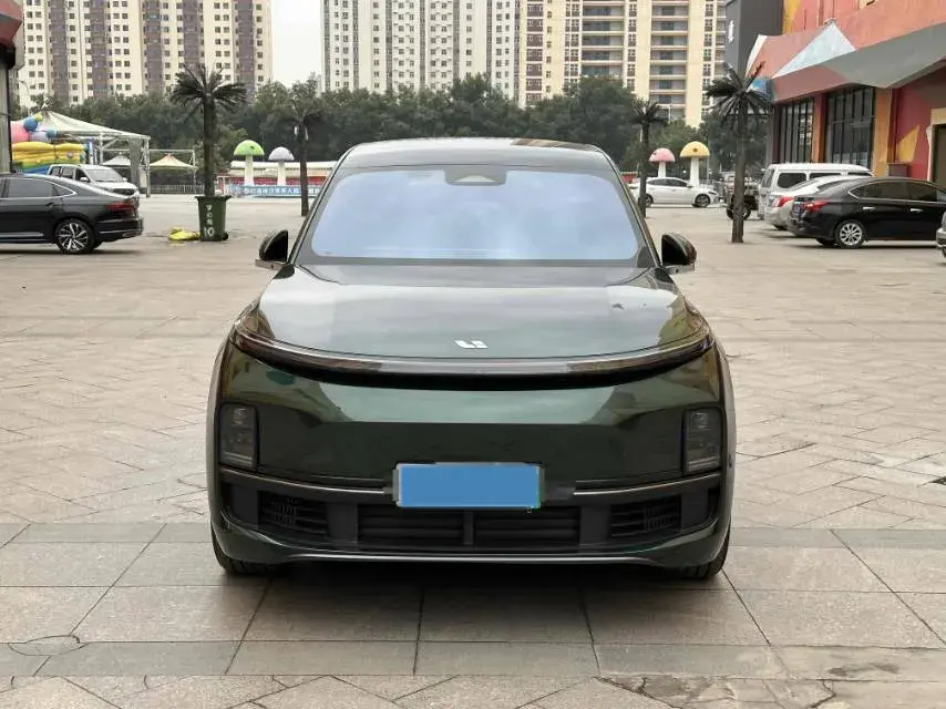 2024 LI L8 thumbnail 3