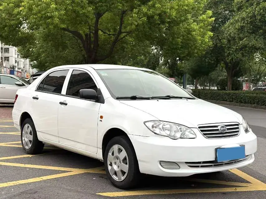 2018 BYD F3 thumbnail 3