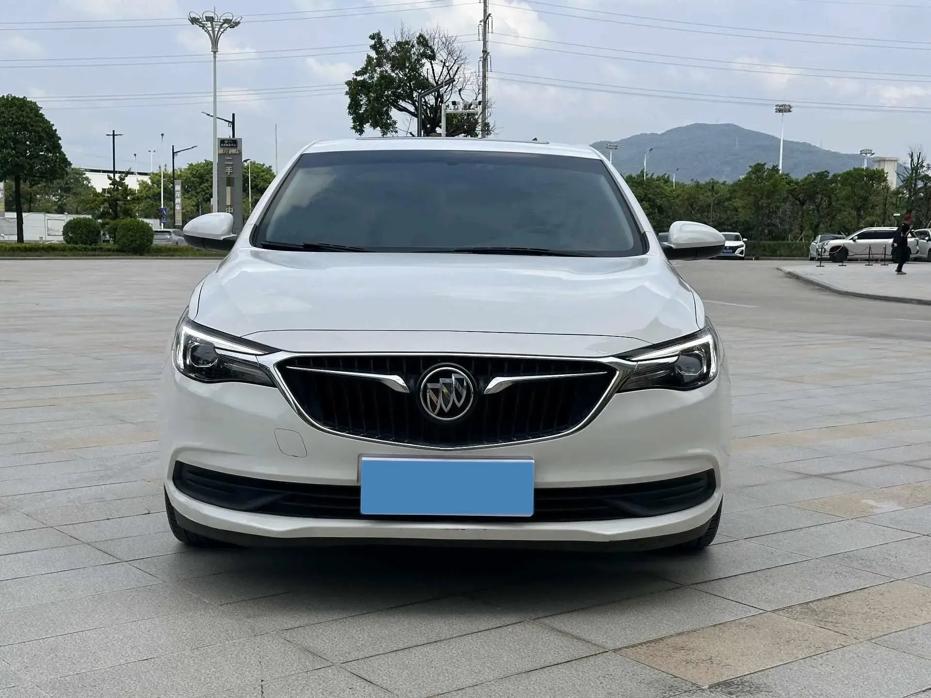 2021 BUICK EXCELLE thumbnail 2