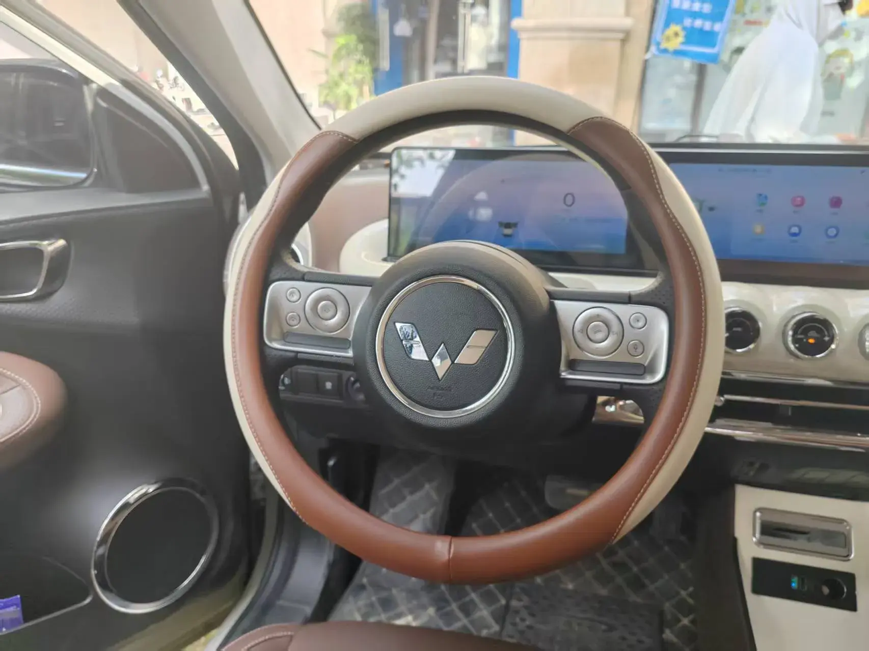 2023 WULING BINGUO thumbnail 4