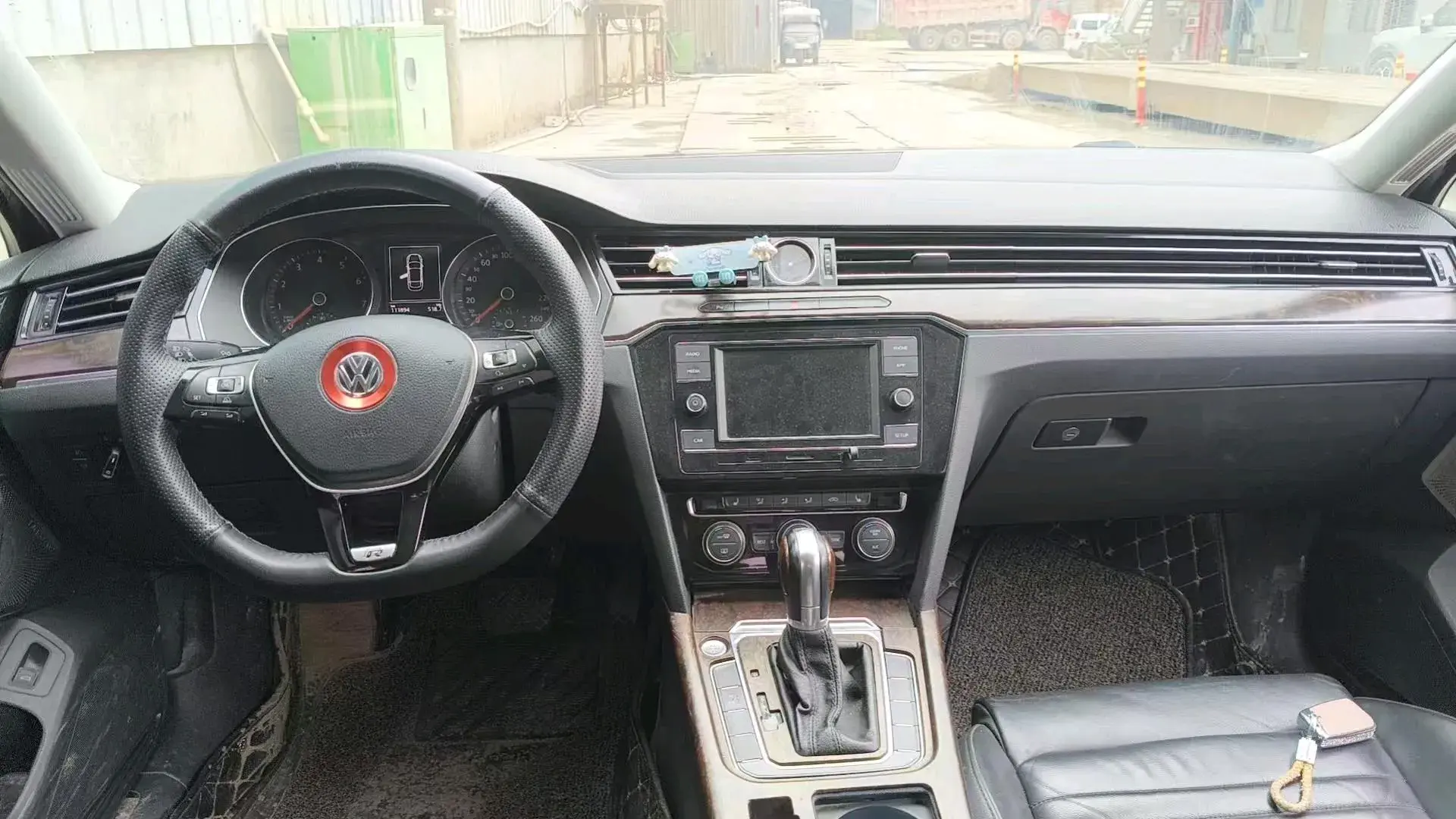 2018 VOLKSWAGEN MAGOTAN thumbnail 3