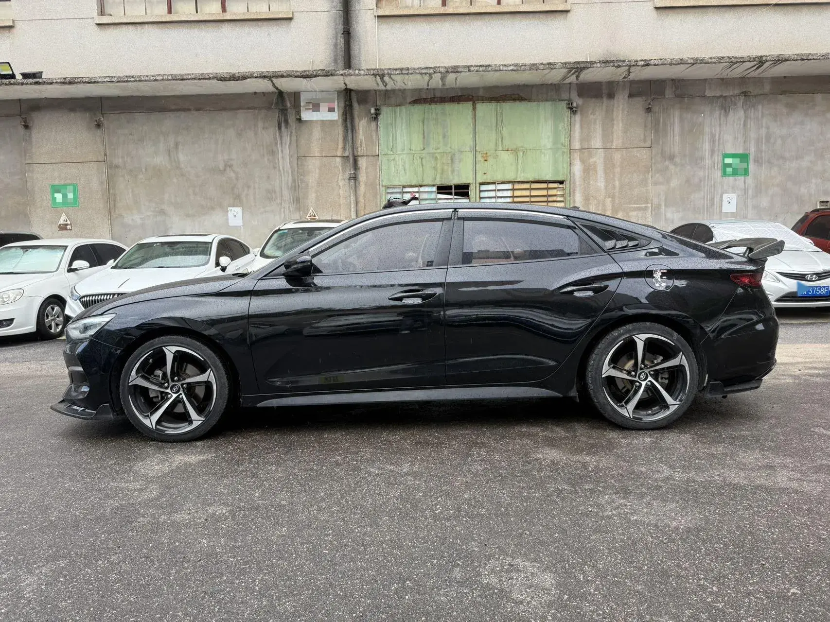 2019 HYUNDAI LA thumbnail 3