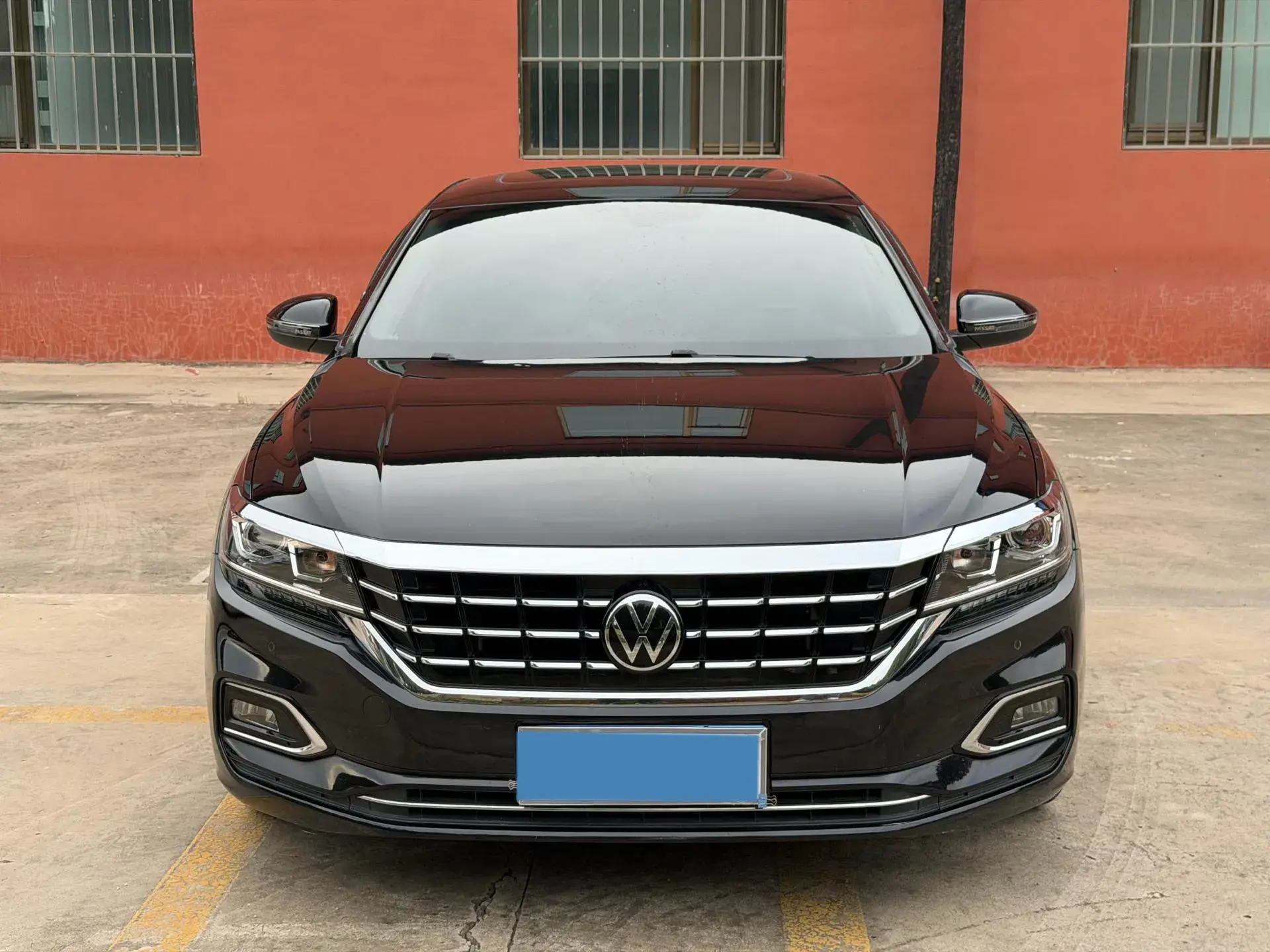2020 VOLKSWAGEN PASSAT thumbnail 2