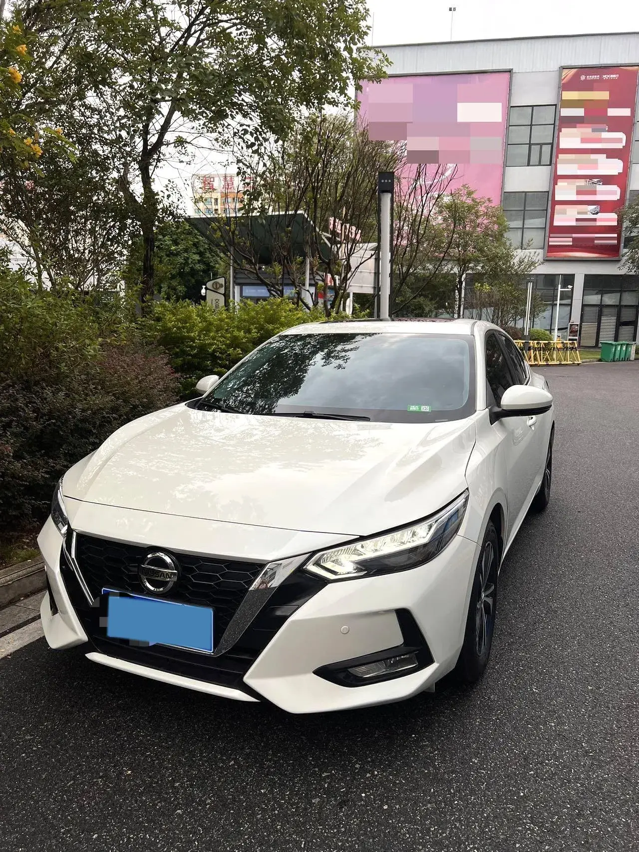 2022 NISSAN SYLPHY view 1