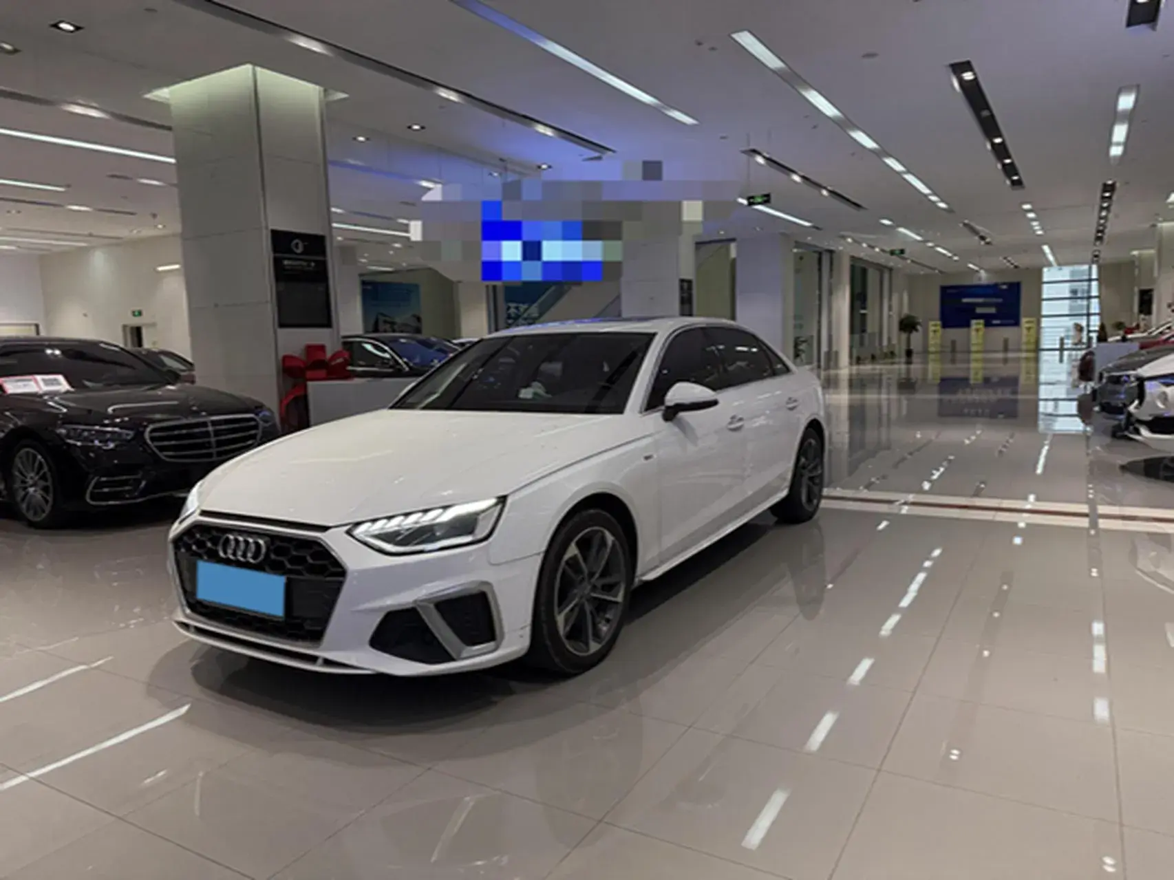 2020 AUDI A4L view 1