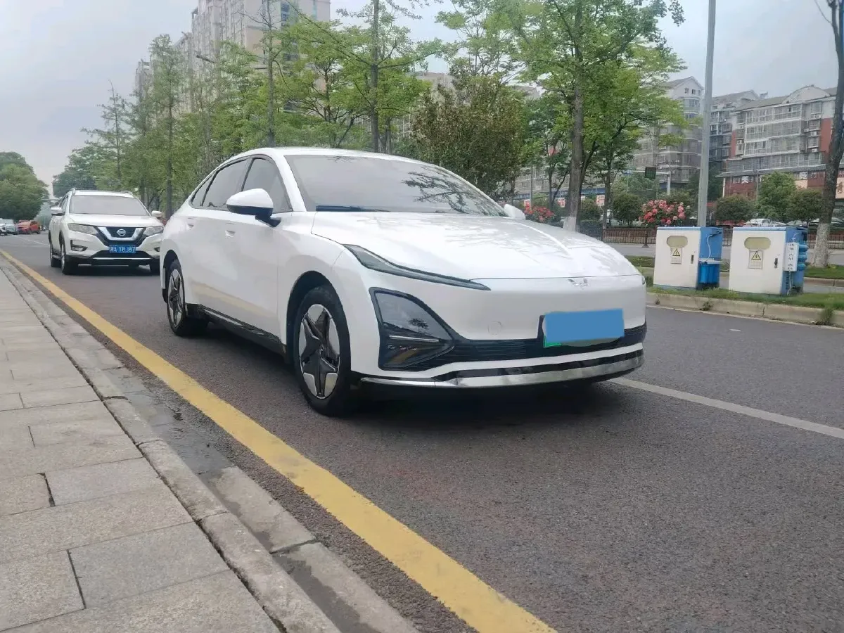 2024 WuLing E5 BEV 41.9KWH,autocango,china used car exporter,china ev exporter,chinese used car exporter,chinese used ev exporter
