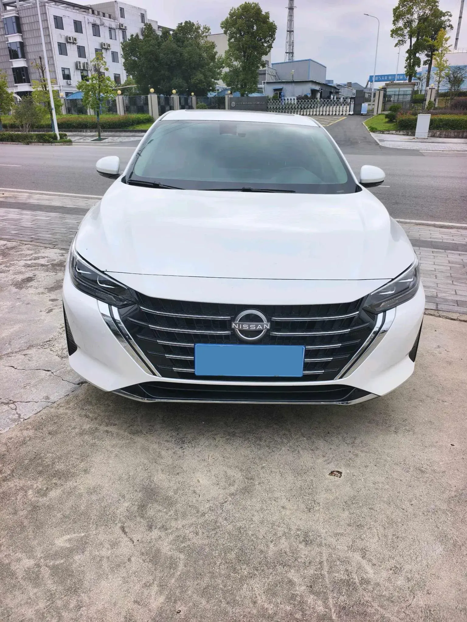 2023 NISSAN SYLPHY thumbnail 2