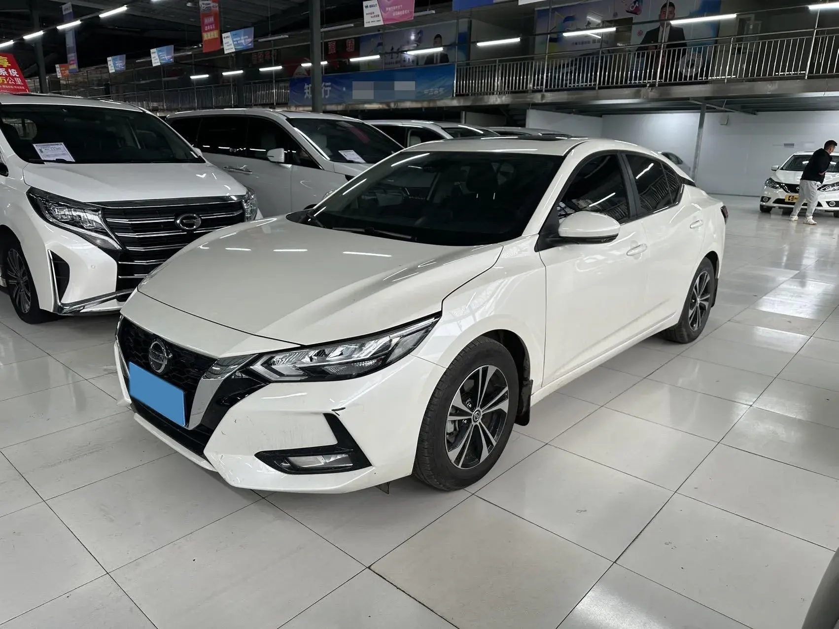 2021 NISSAN SYLPHY view 1