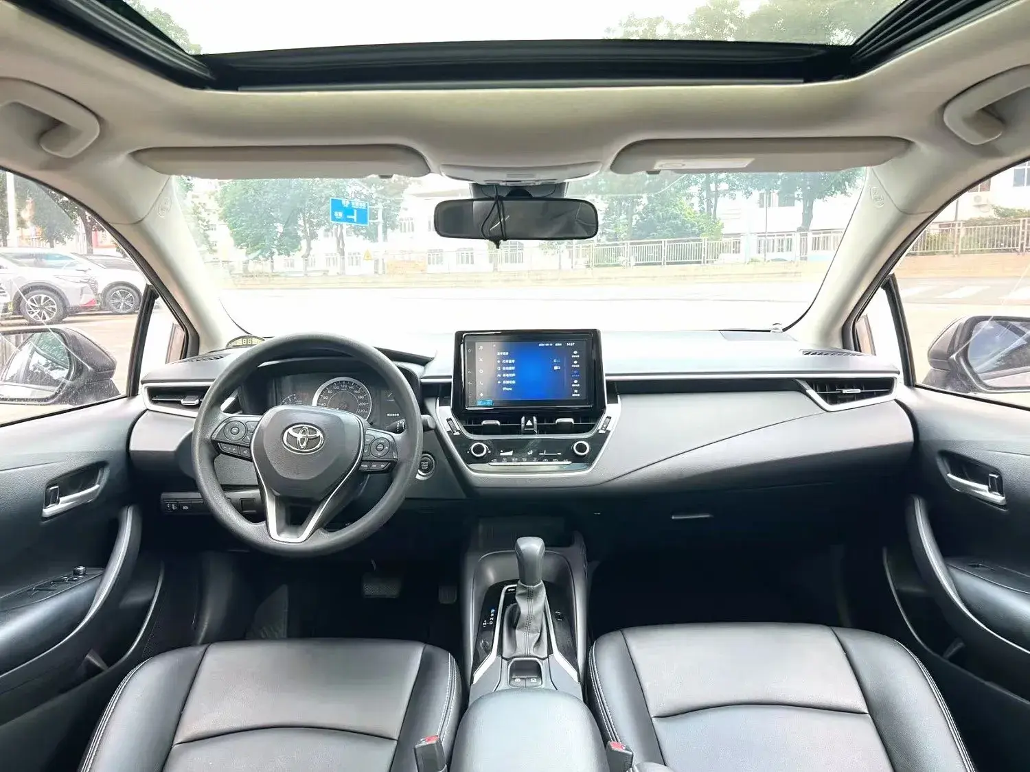 2021 TOYOTA COROLLA thumbnail 3