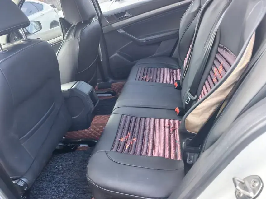 2017 VOLKSWAGEN LAVIDA thumbnail 4