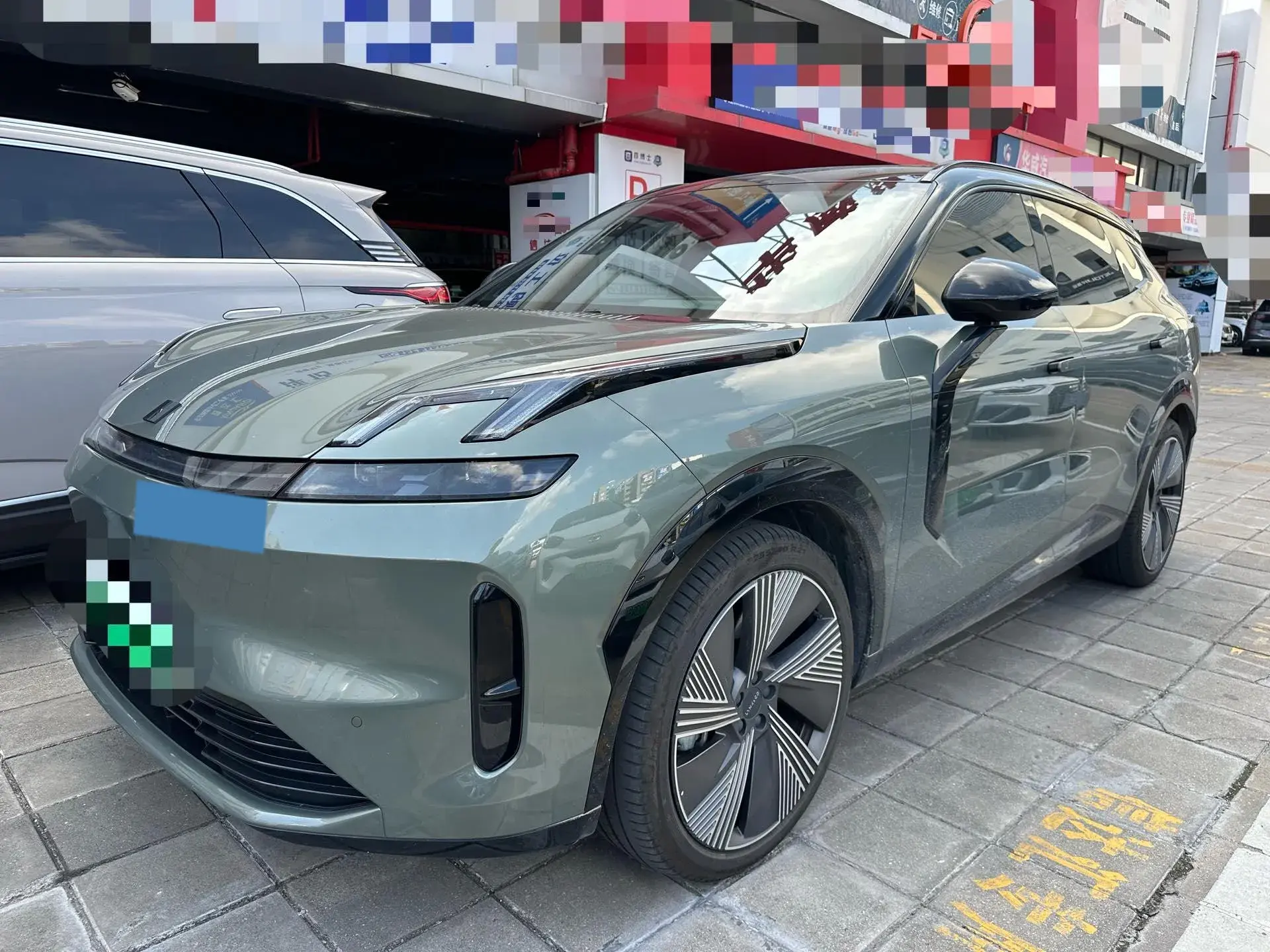 2023 LYNK&CO 08 view 1