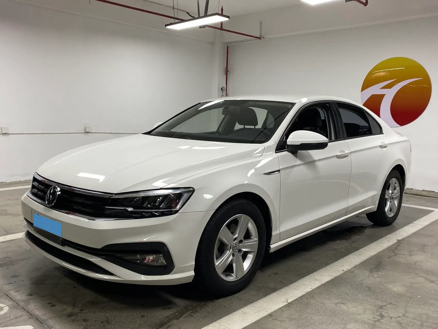 2019 VOLKSWAGEN LAMANDO view 1