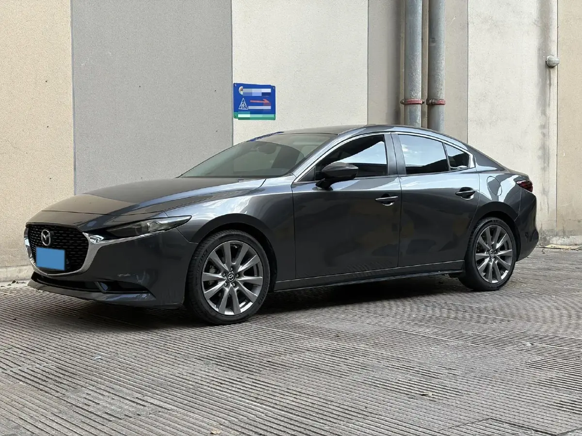 2020 Mazda 3 Axela 2.0L 158HP L4 6AT