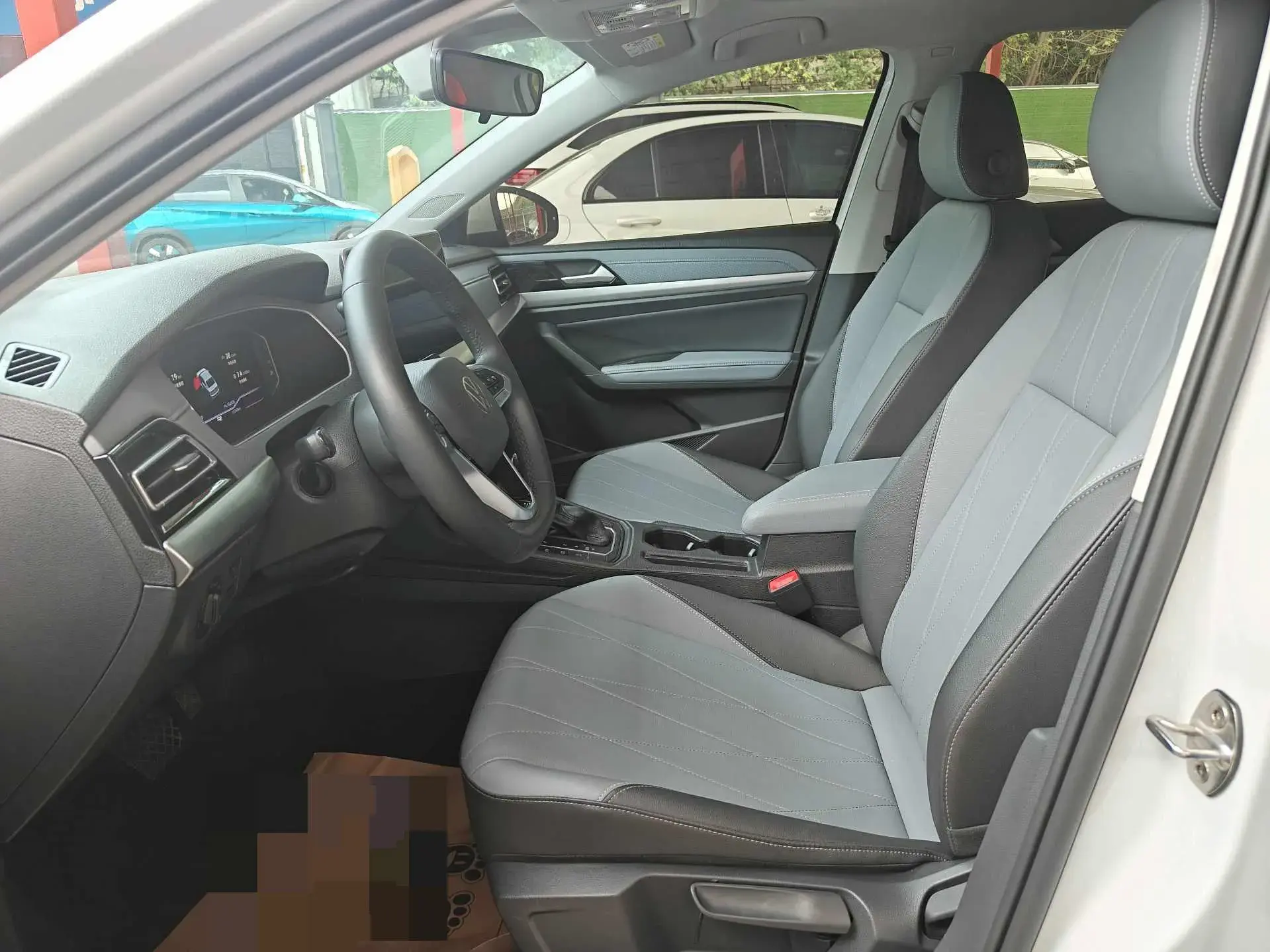 2024 VOLKSWAGEN LAVIDA thumbnail 2