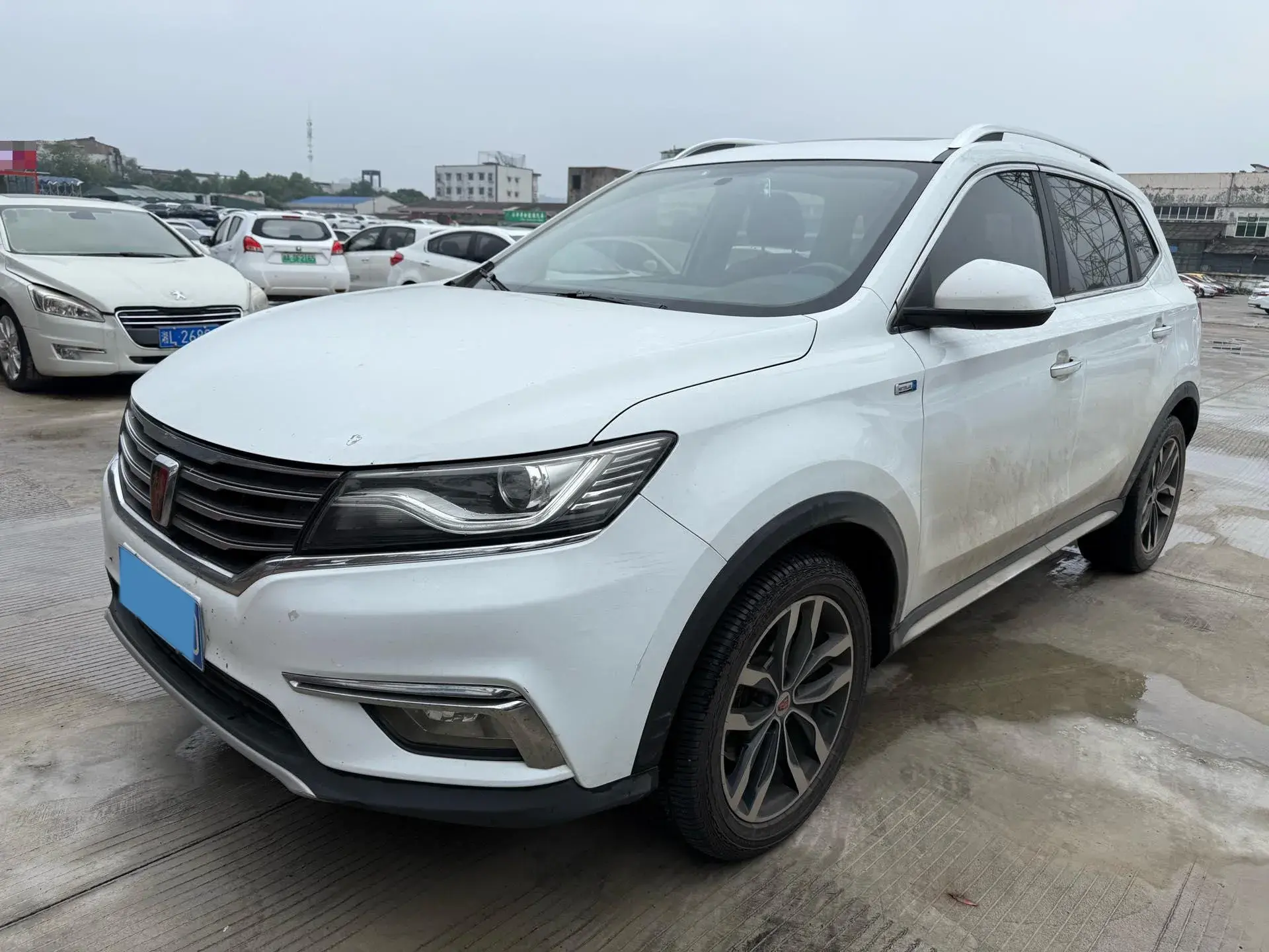 2017 ROEWE RX5 view 1