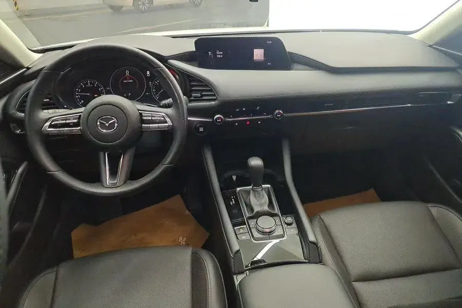 2020 MAZDA 3 thumbnail 4