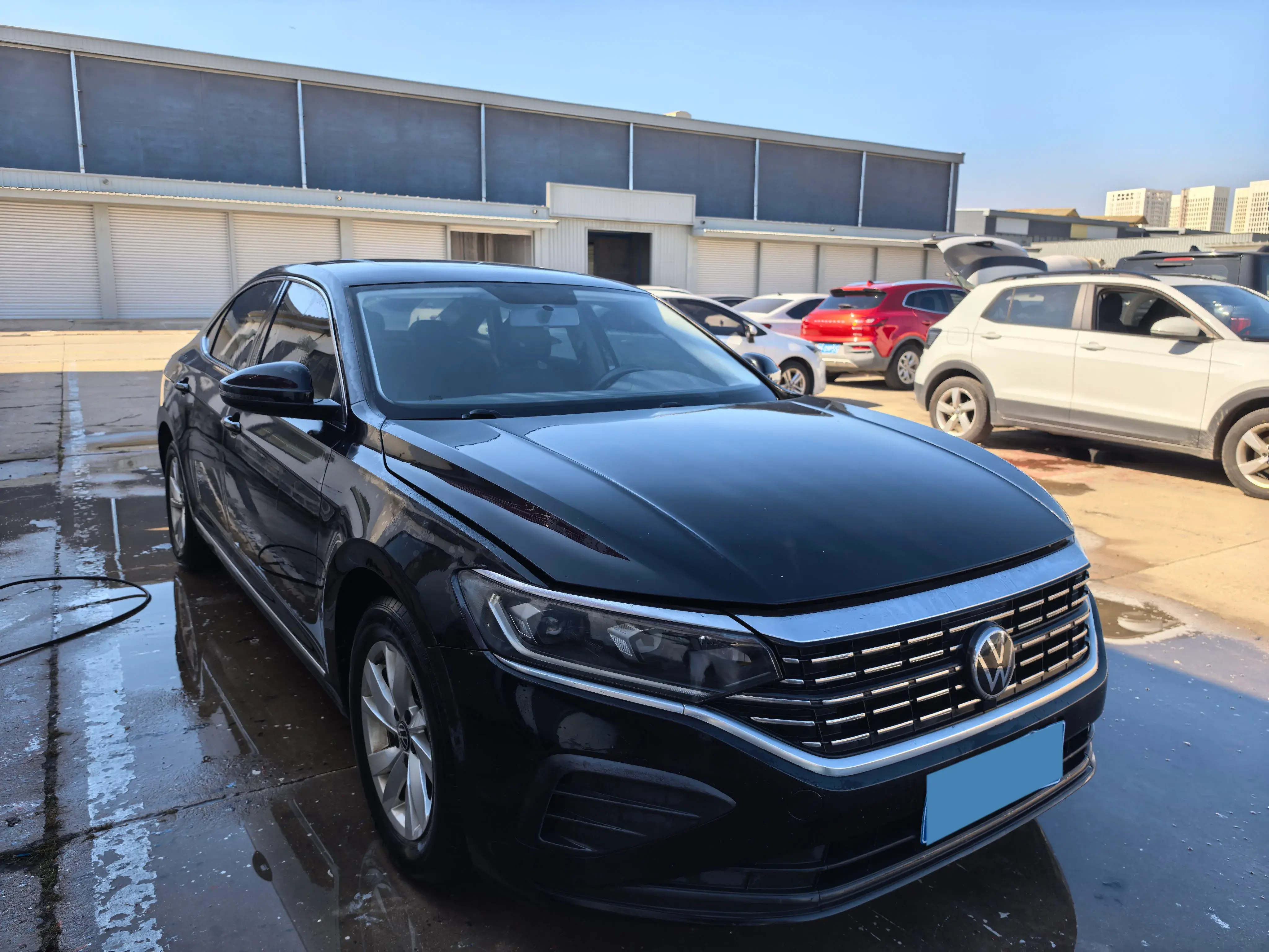 2022 VOLKSWAGEN PASSAT thumbnail 2