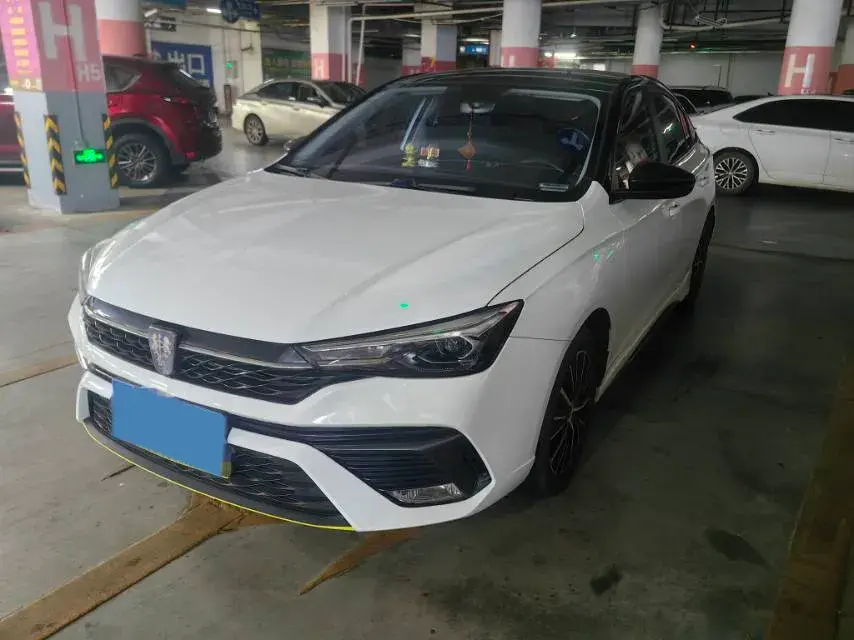 2021 ROEWE I5 view 1