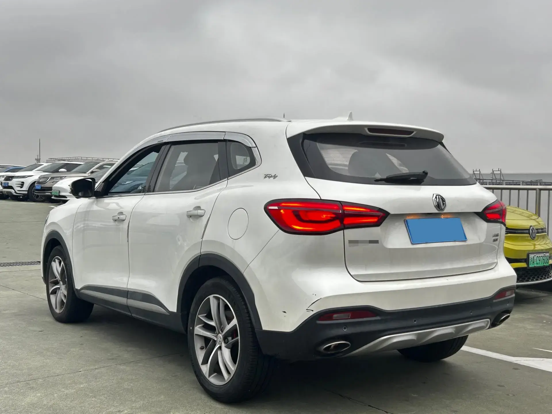 2019 MG HS thumbnail 3