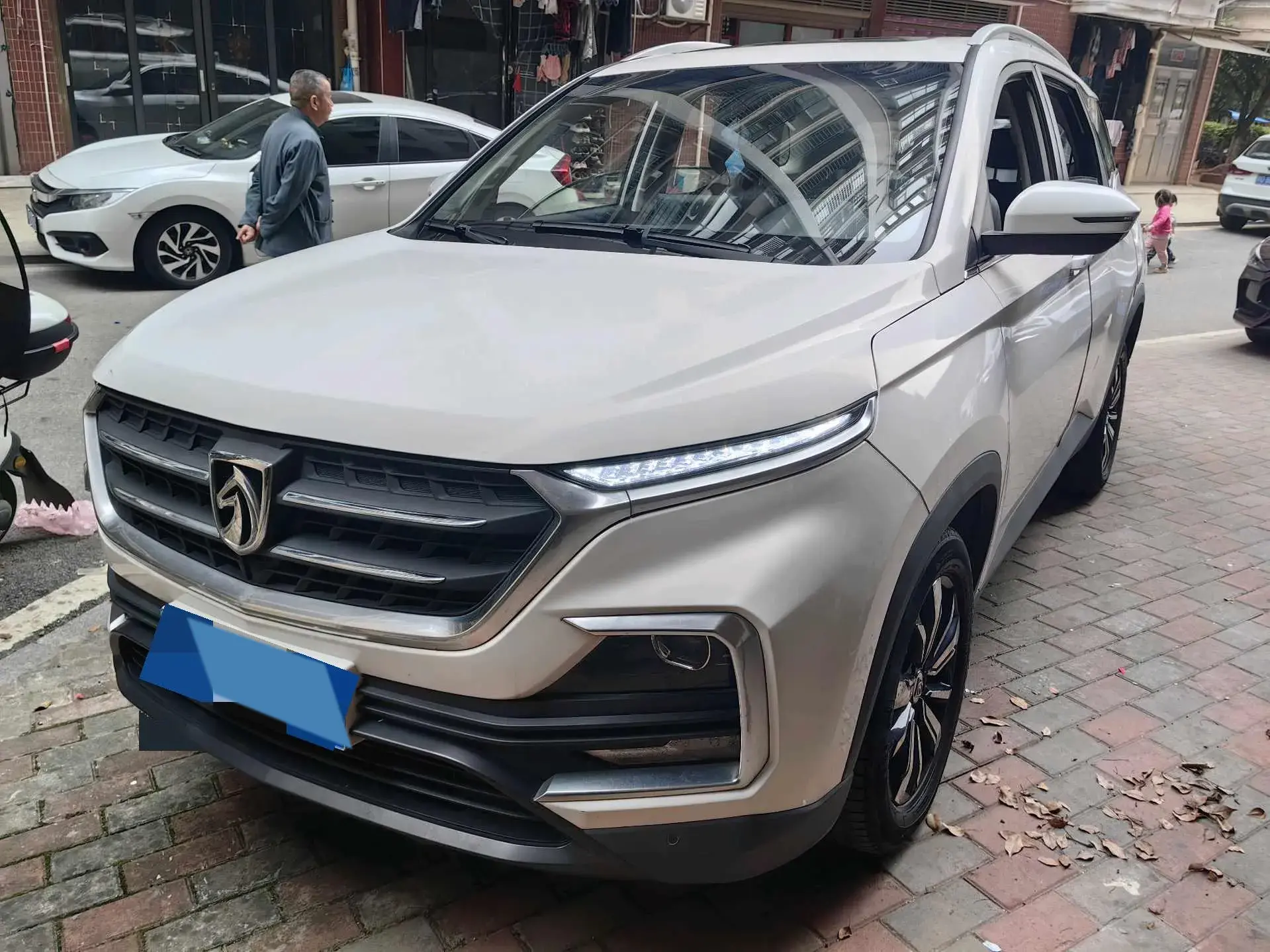 2019 BAOJUN 730 view 1
