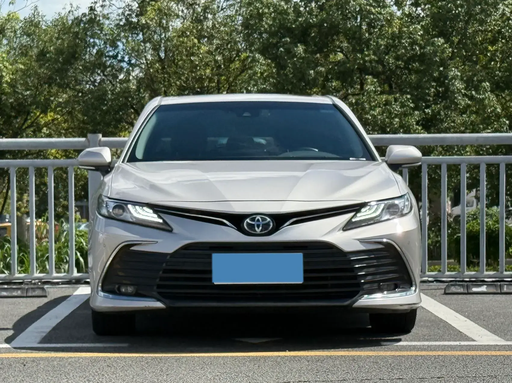 2021 TOYOTA CAMRY thumbnail 3