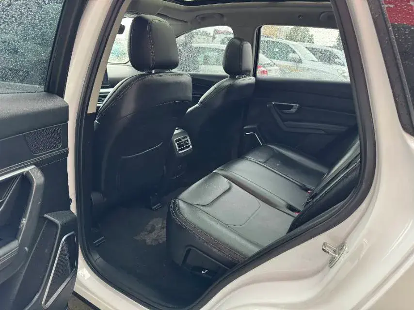 2020 BYD SONG thumbnail 4