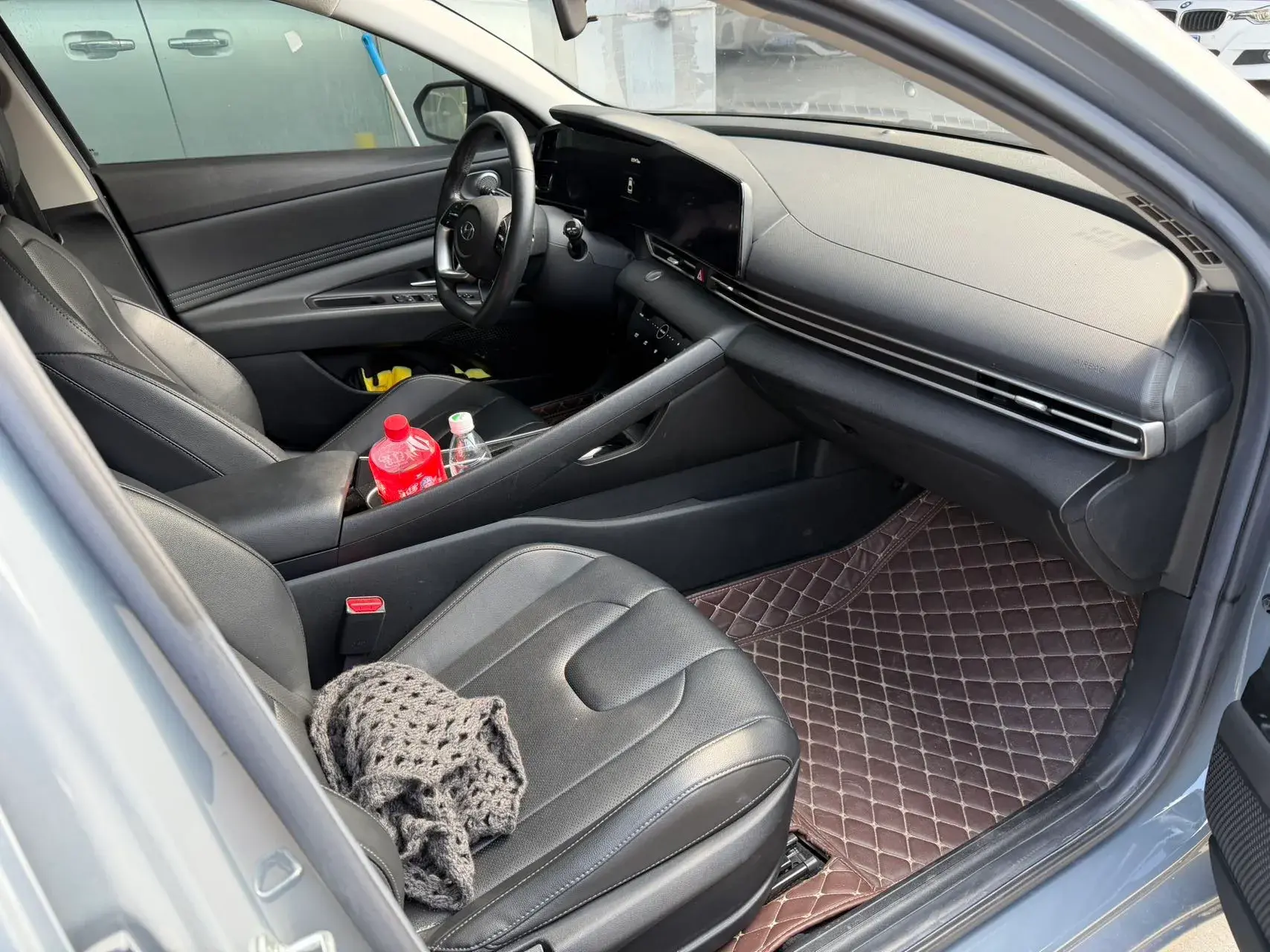 2021 HYUNDAI ELANTRA thumbnail 4