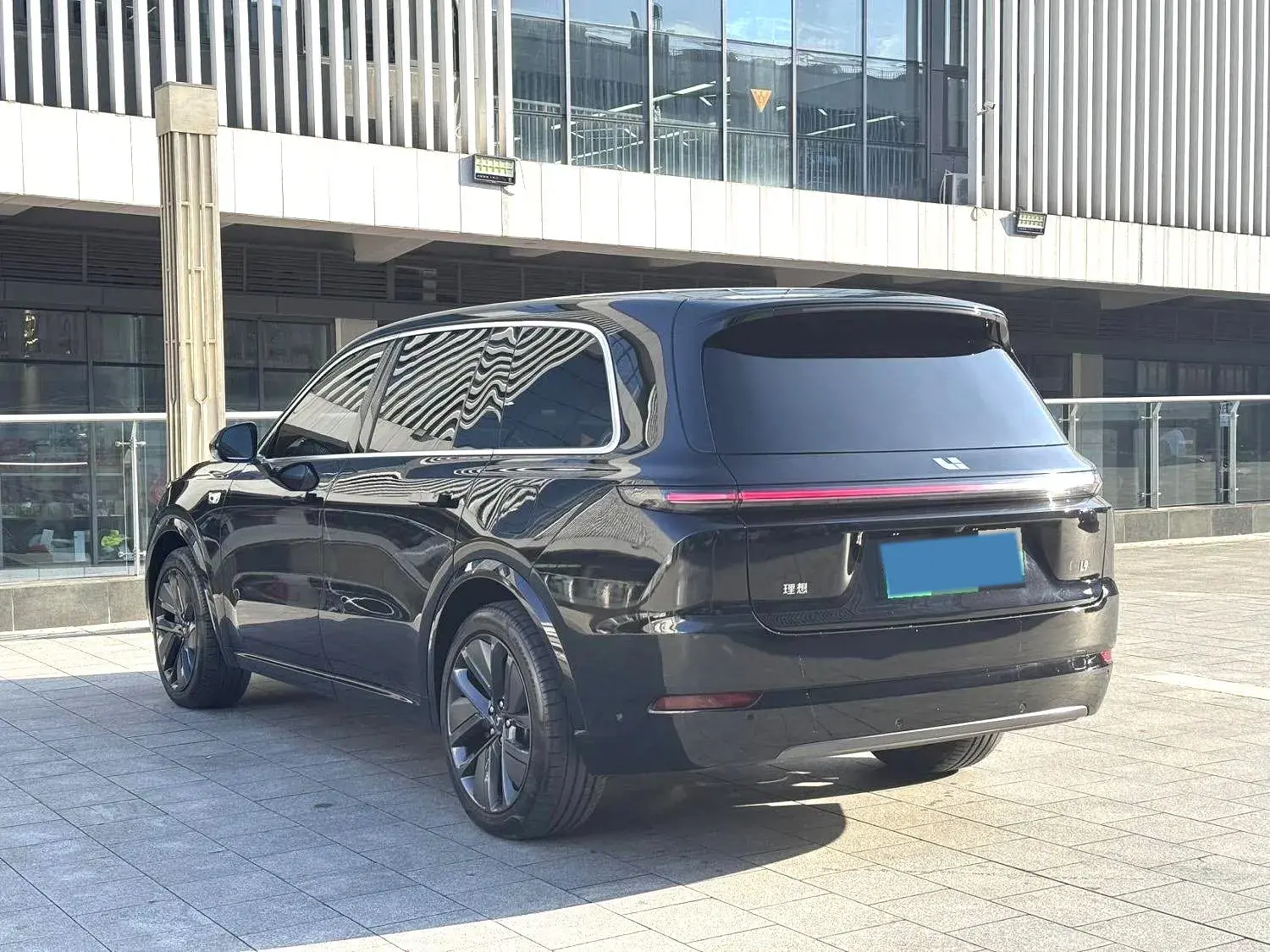 2022 LI L9 thumbnail 4