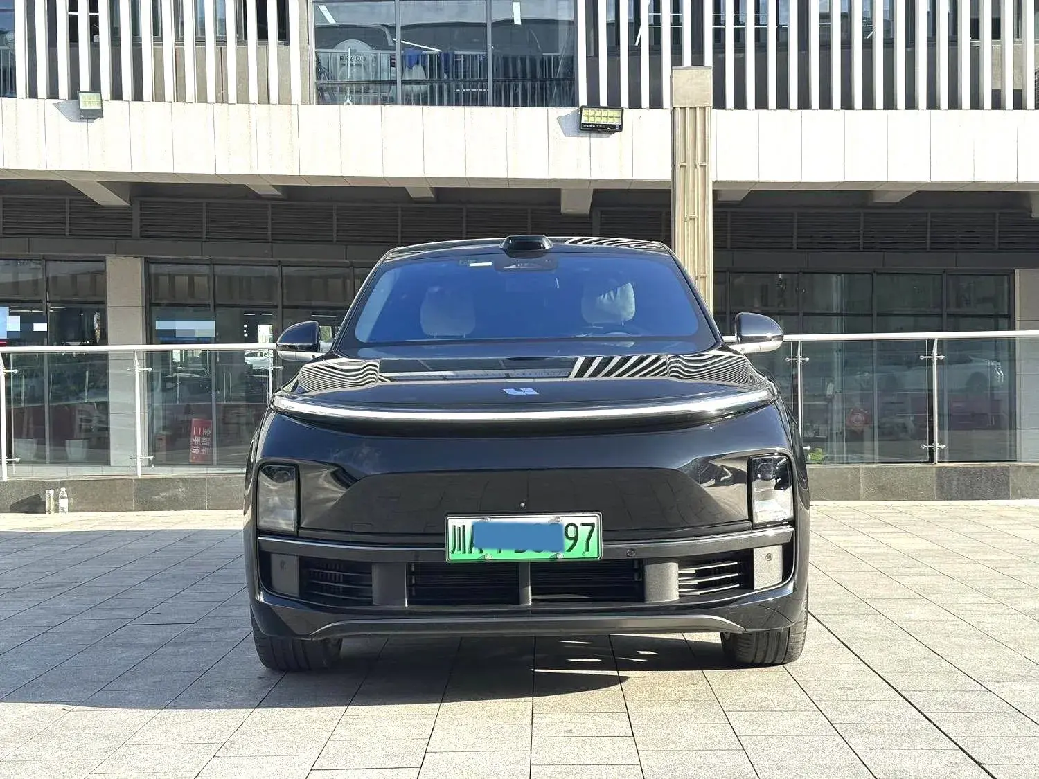 2022 LI L9 thumbnail 2