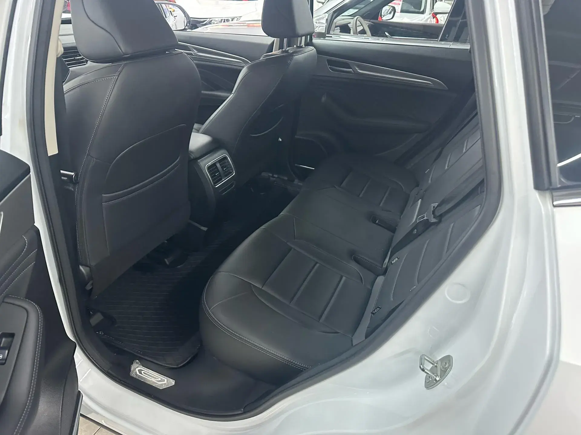 2019 HAVAL F7 thumbnail 3