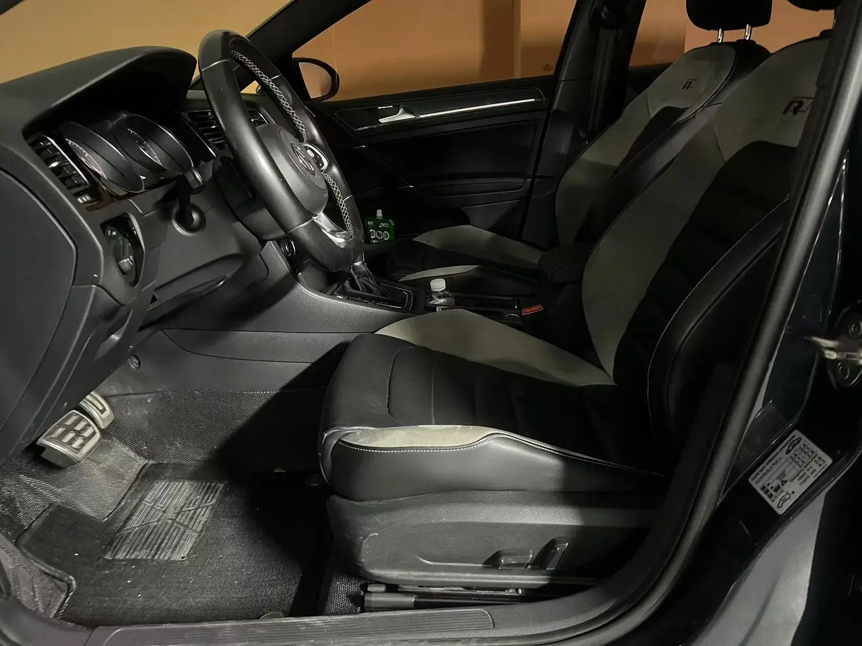 2018 VOLKSWAGEN GOLF thumbnail 2