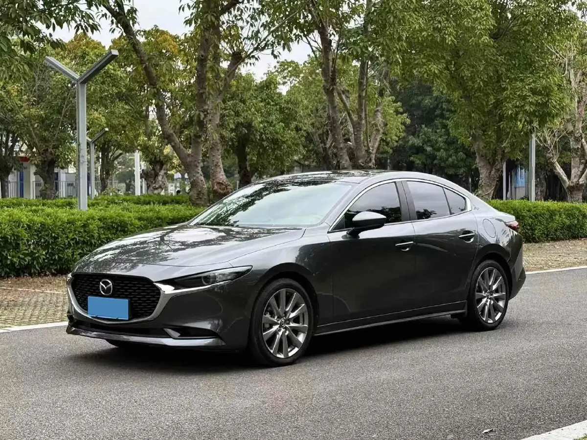 2022 Mazda 3 Axela 2.0L 158HP L4 6AT