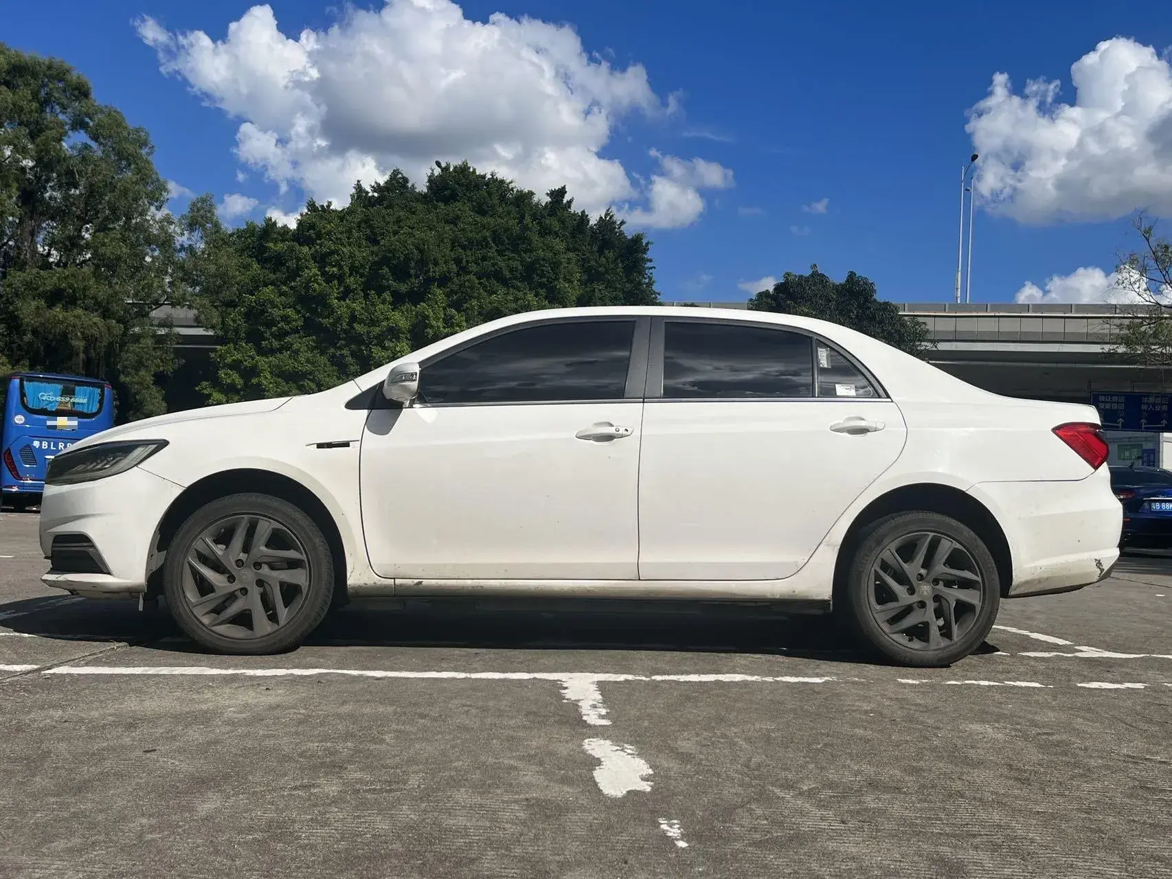 2019 BYD QIN thumbnail 3