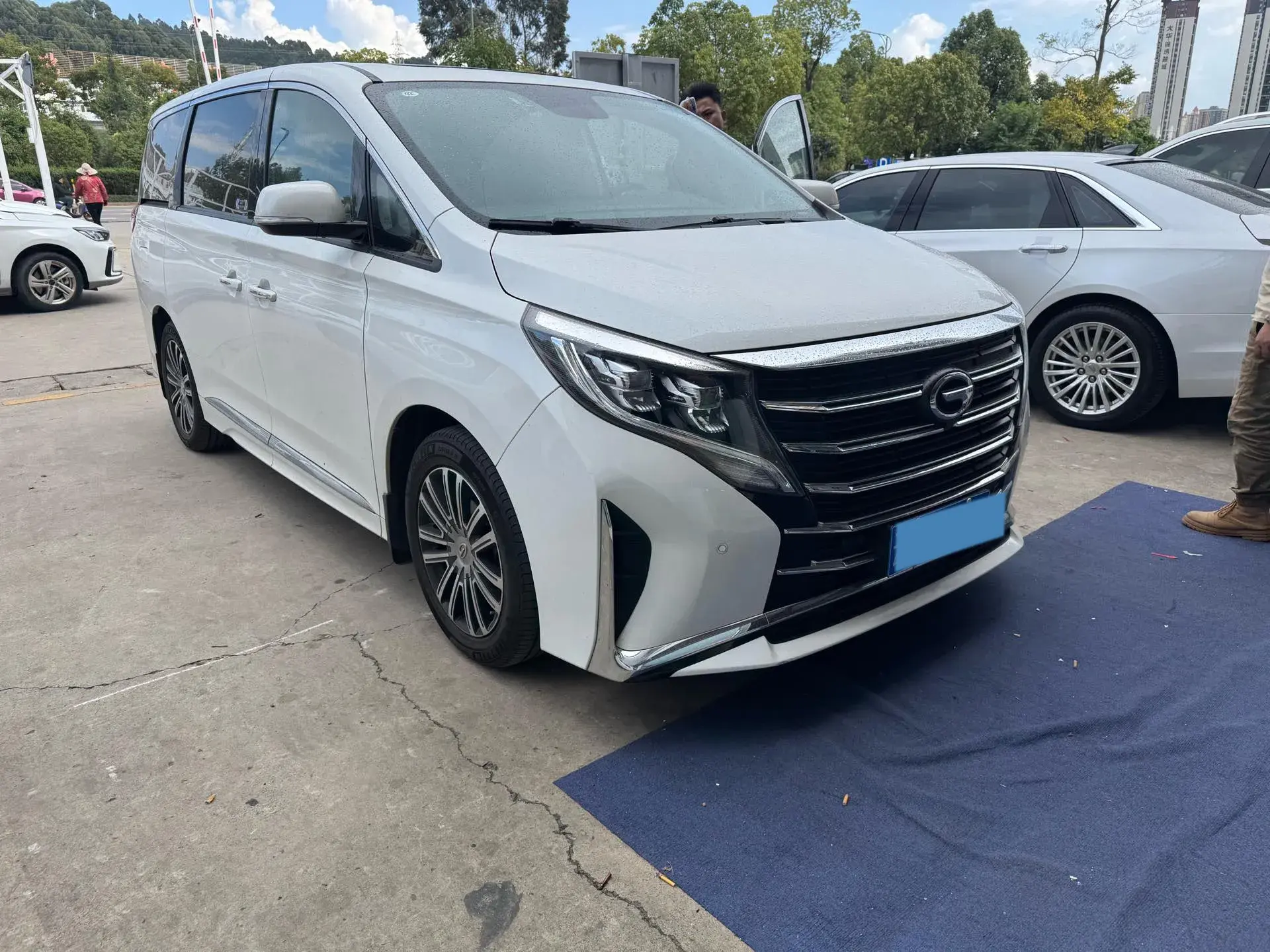 2021 GAC TRUMPCHI thumbnail 3