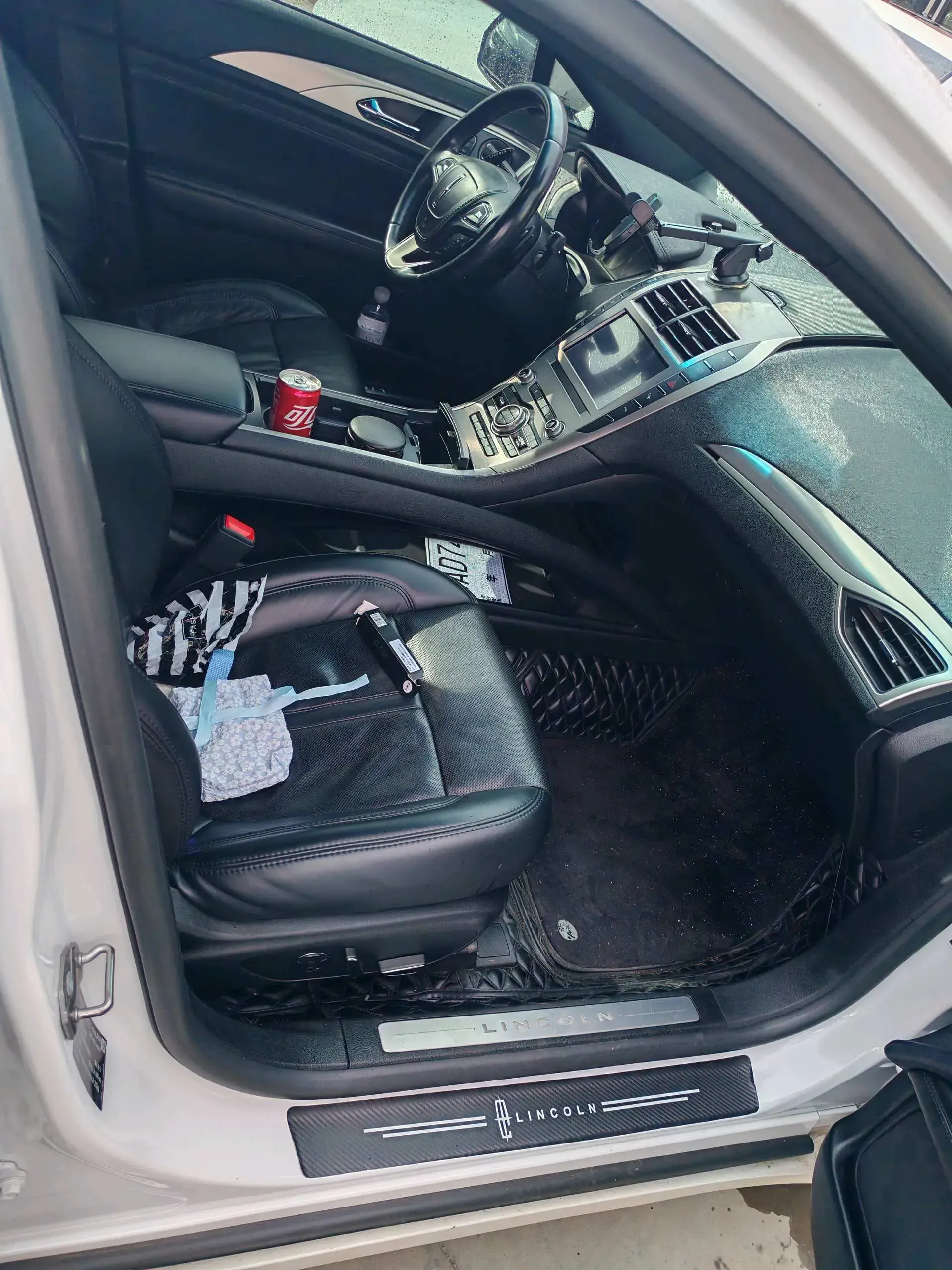 2020 LINCOLN MKZ thumbnail 3