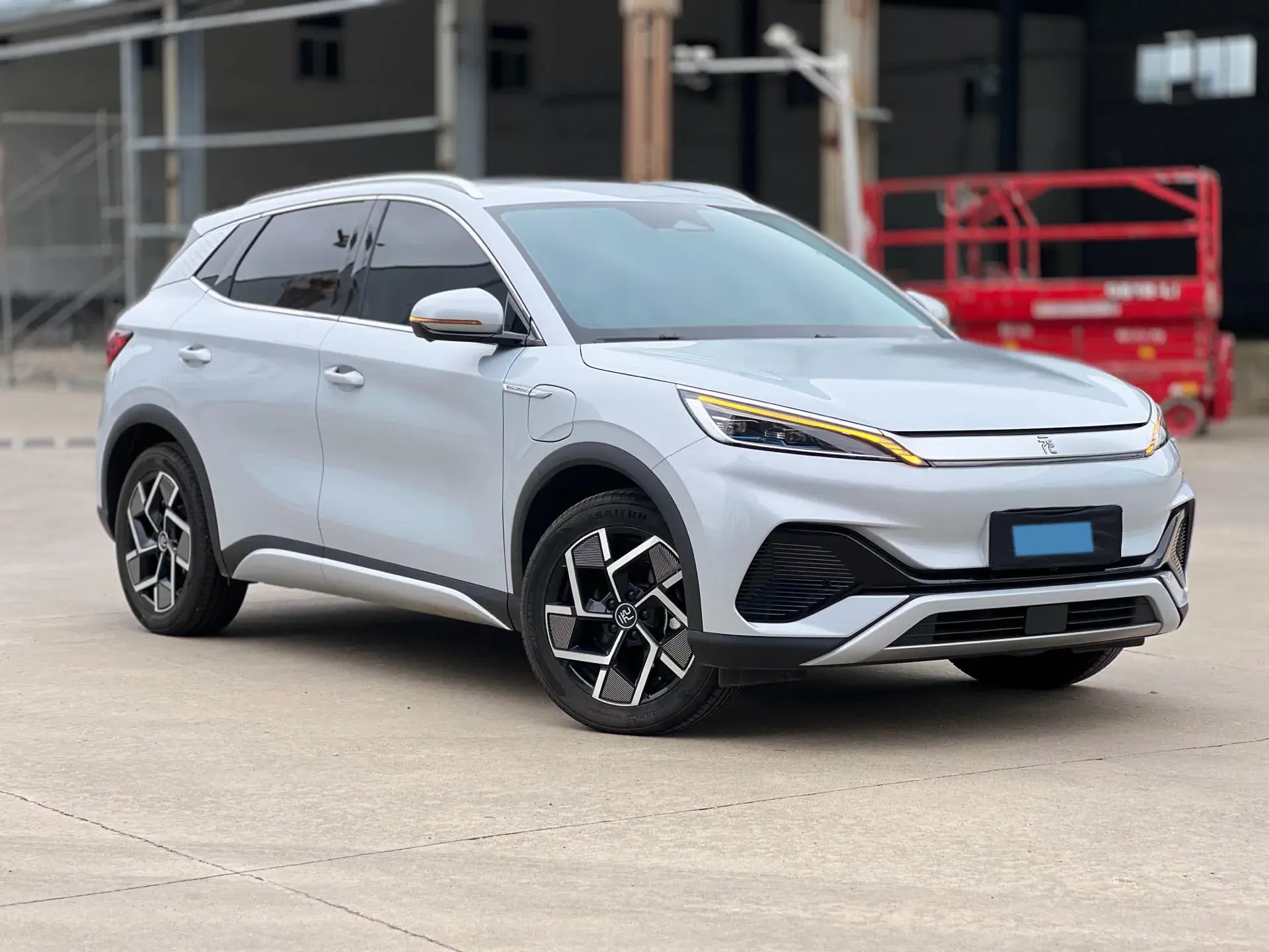 2024 BYD YUAN thumbnail 2